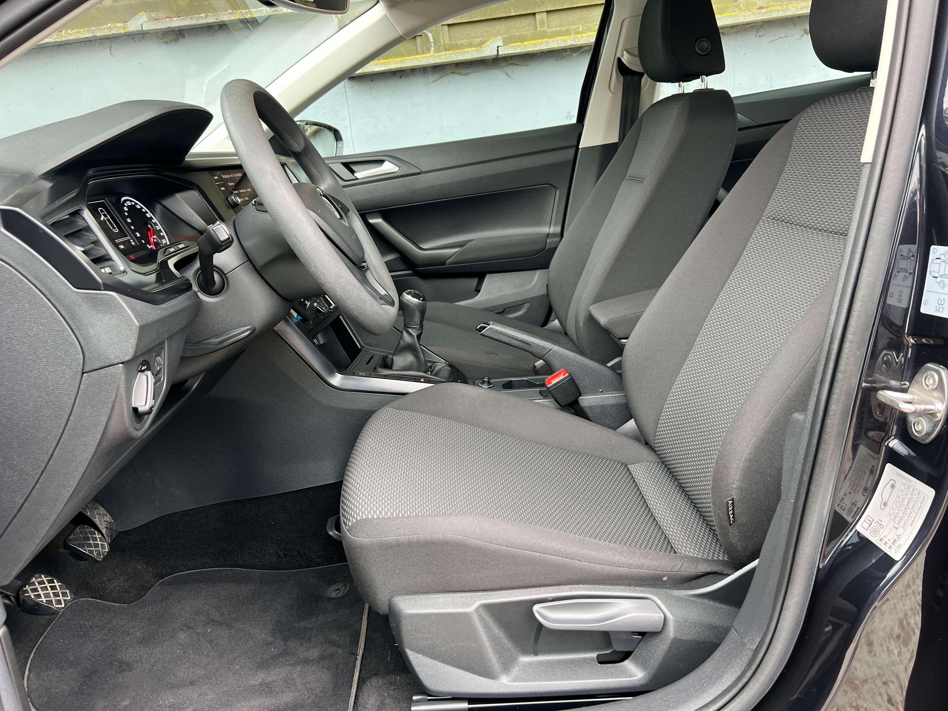 Volkswagen Polo 1.0i Comfortline (Apple CarPlay 12 mois de garantie)