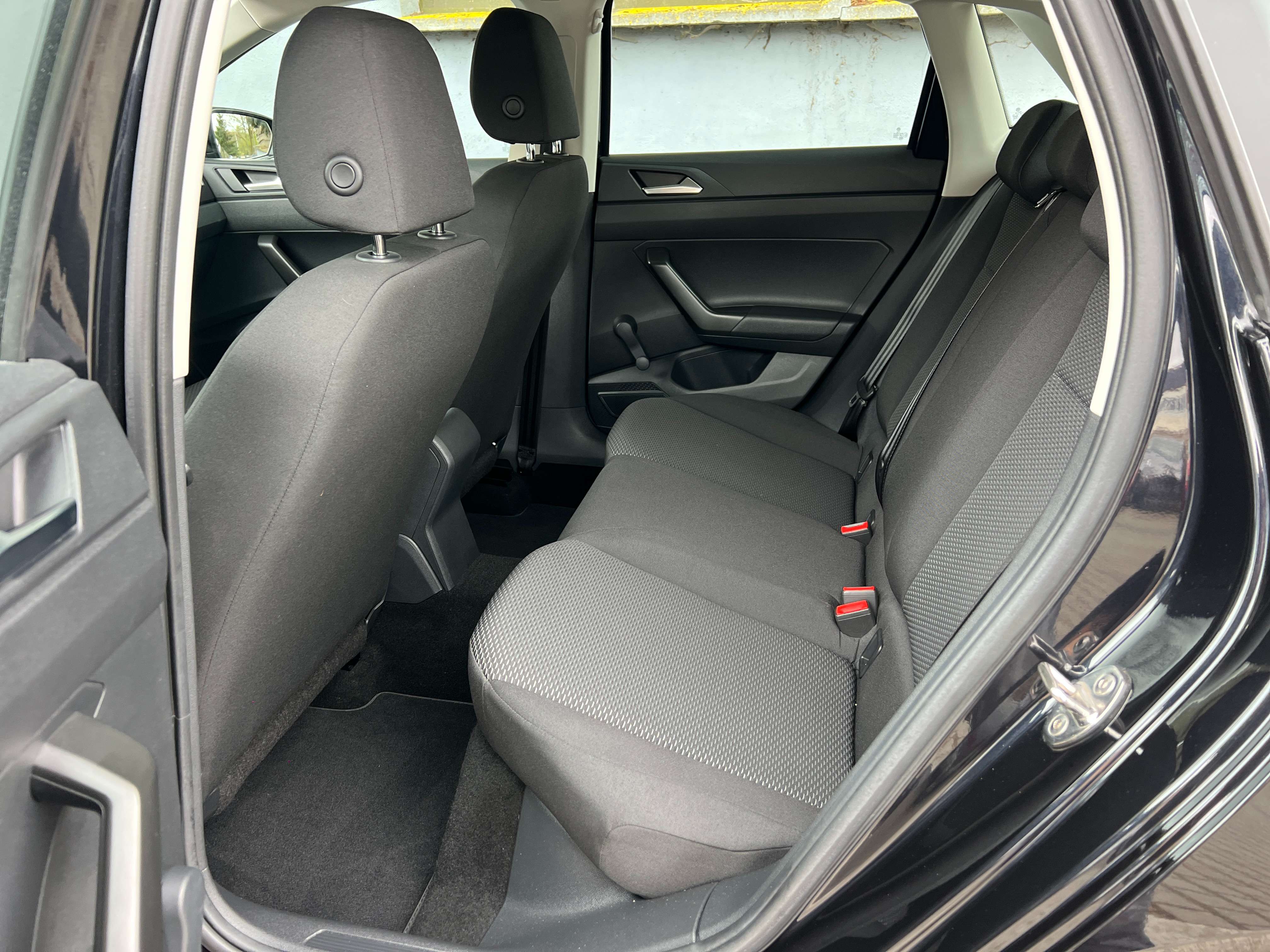 Volkswagen Polo 1.0i Comfortline (Apple CarPlay 12 mois de garantie)