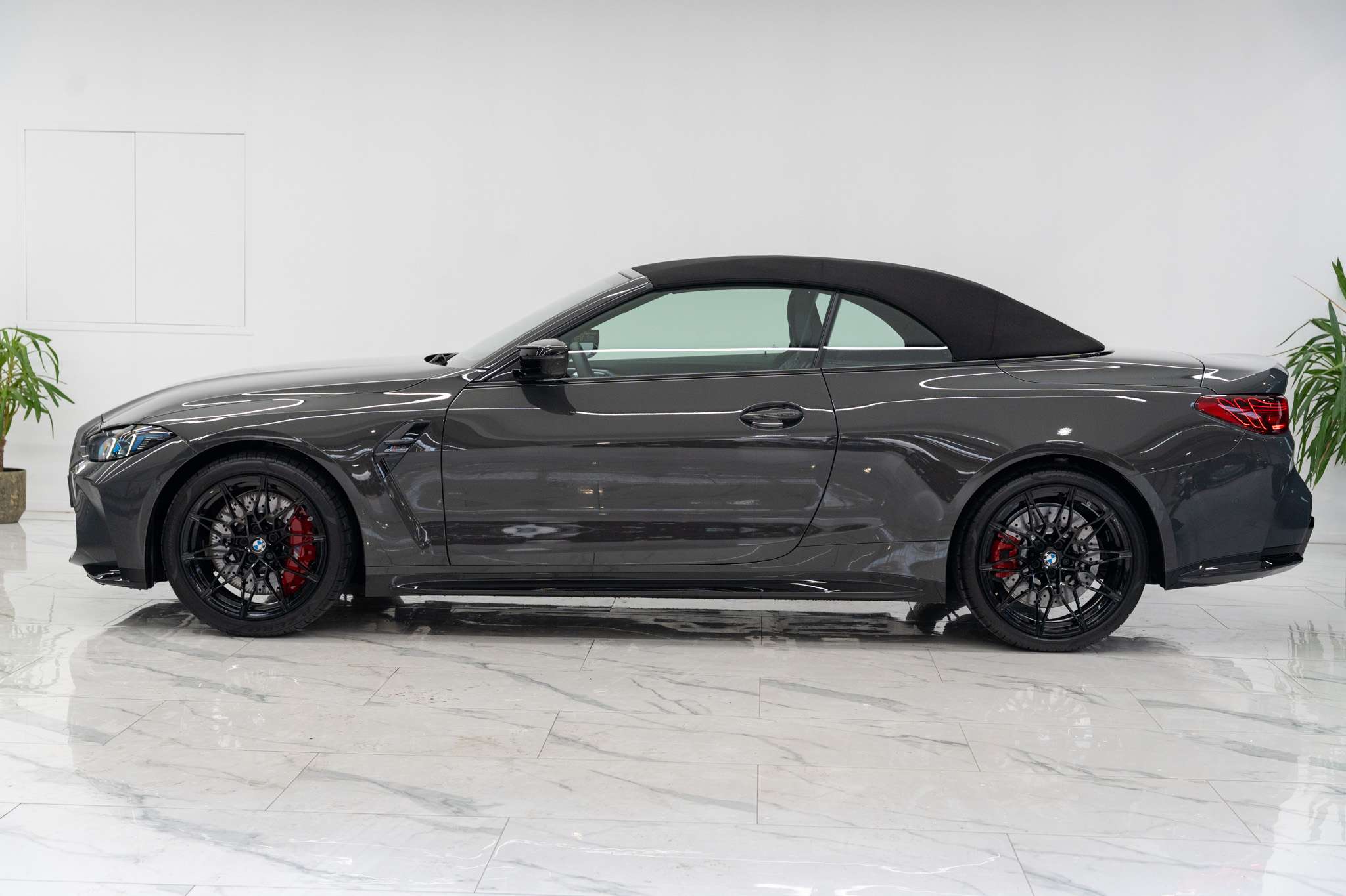 BMW M4 Cabrio Competition xDrive! Full options! New car!