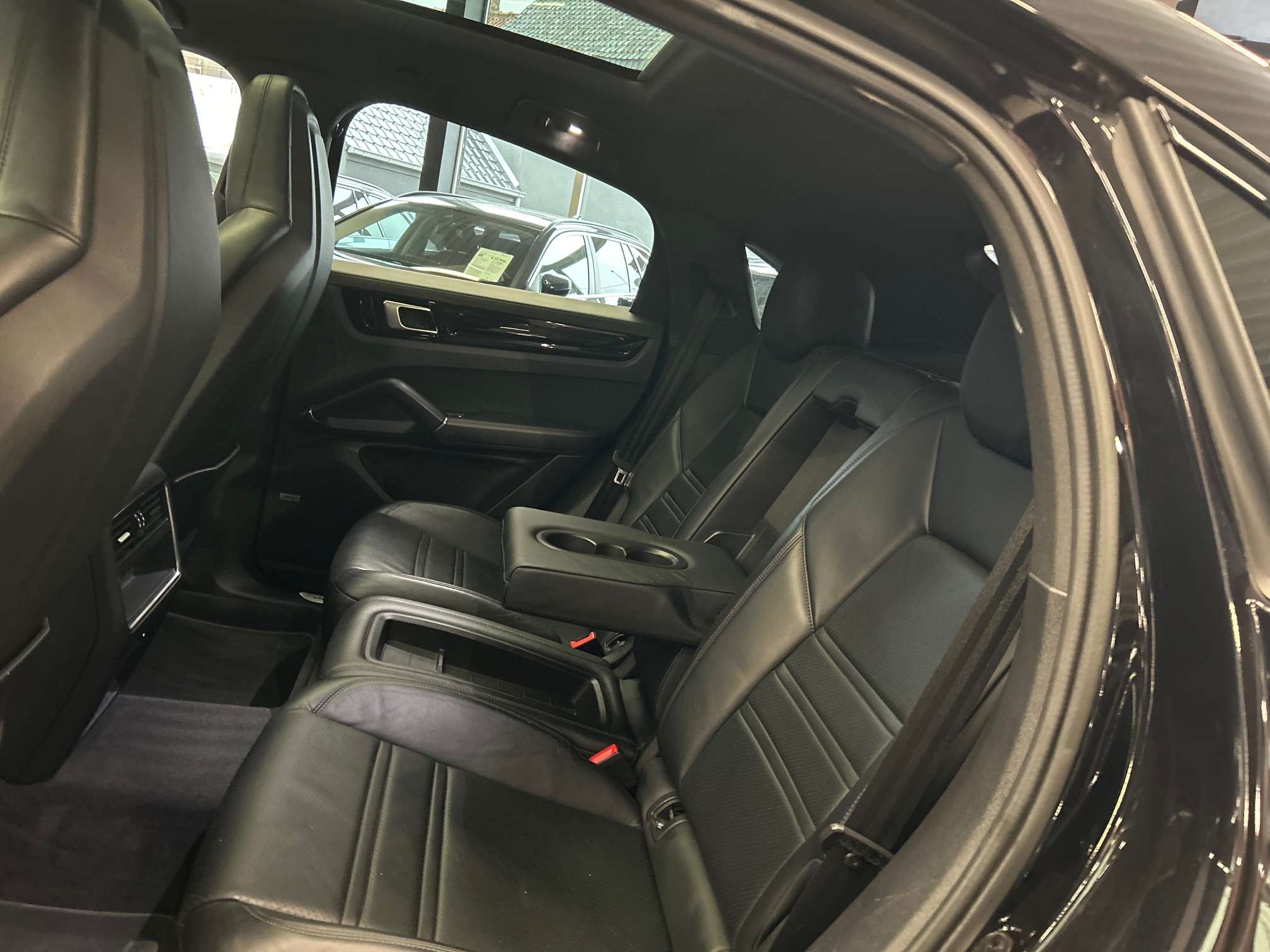 Porsche Cayenne E-Hybrid Coupé SportDesign Alu22"/Pano/Chrono/Cam360 *1j garantie*
