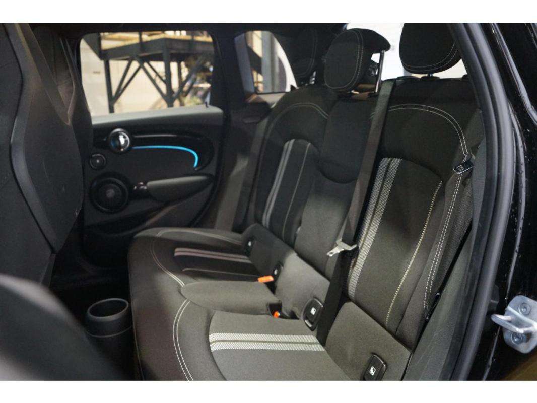 Mini Mini 2.0i - 178 Sport Cooper S John première main