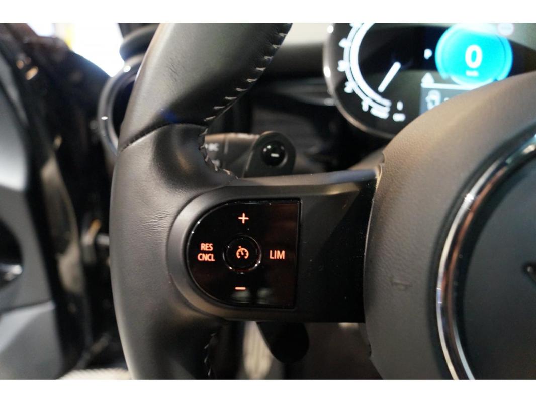 Mini Mini 2.0i - 178 Sport Cooper S John première main