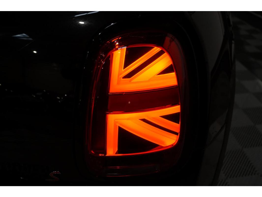 Mini Mini 2.0i - 178 Sport Cooper S John première main
