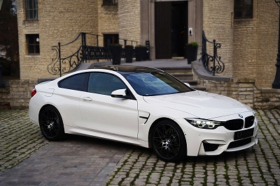 BMW M4 COMPETITION*PACK CARBON*HARMAN KARDON*HUD*SHADOW L
