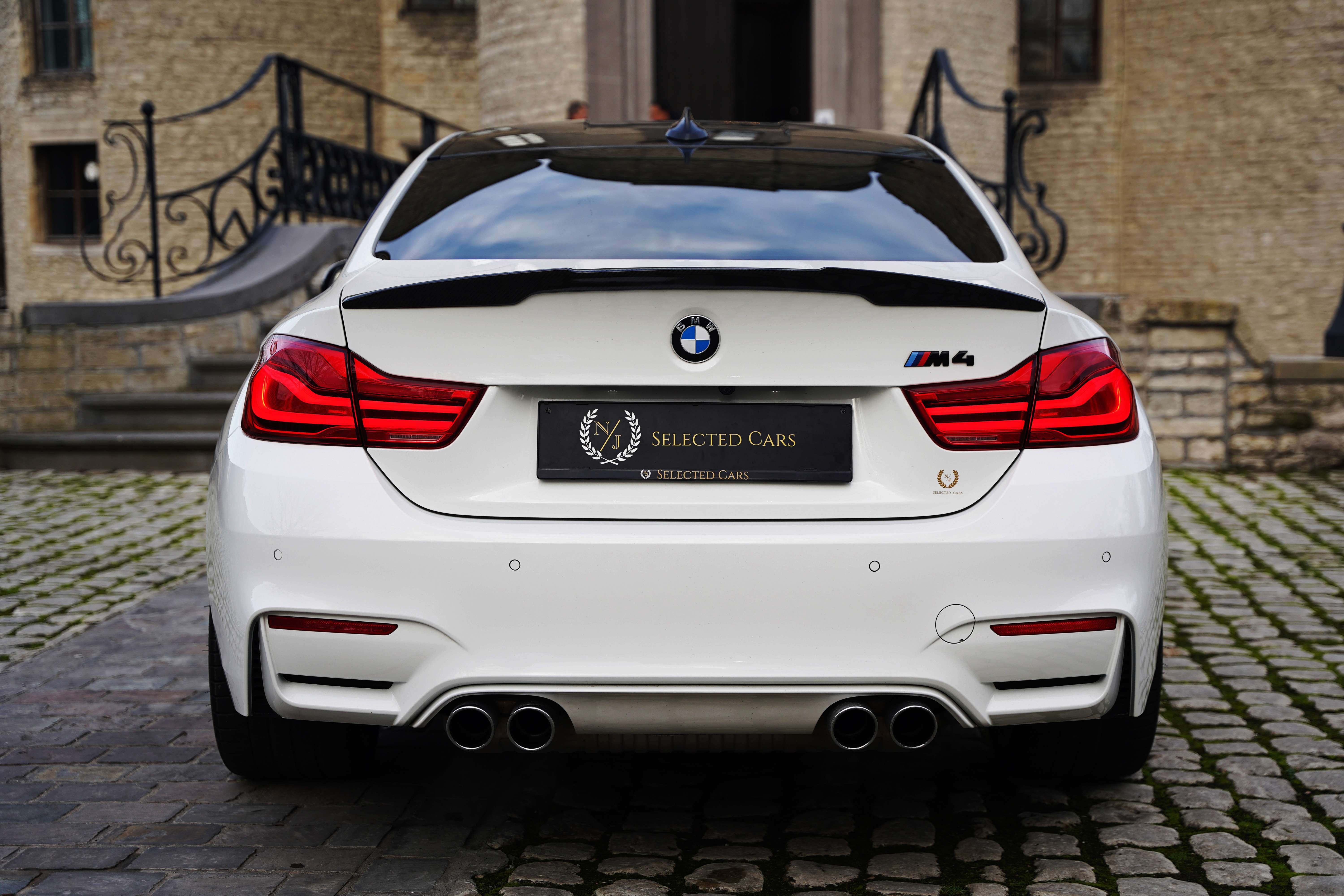 BMW M4 COMPETITION*PACK CARBON*HARMAN KARDON*HUD*SHADOW L