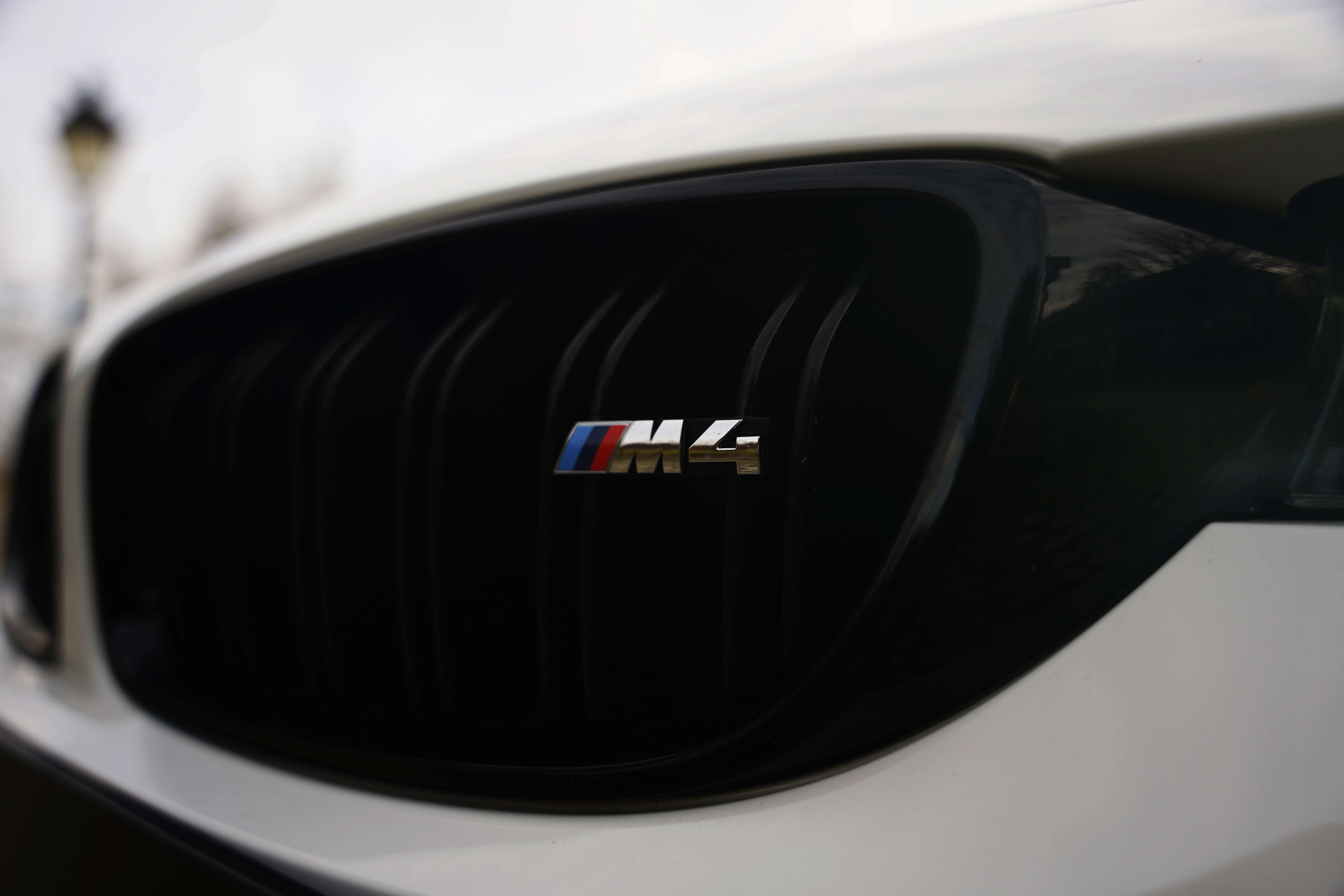 BMW M4 COMPETITION*PACK CARBON*HARMAN KARDON*HUD*SHADOW L