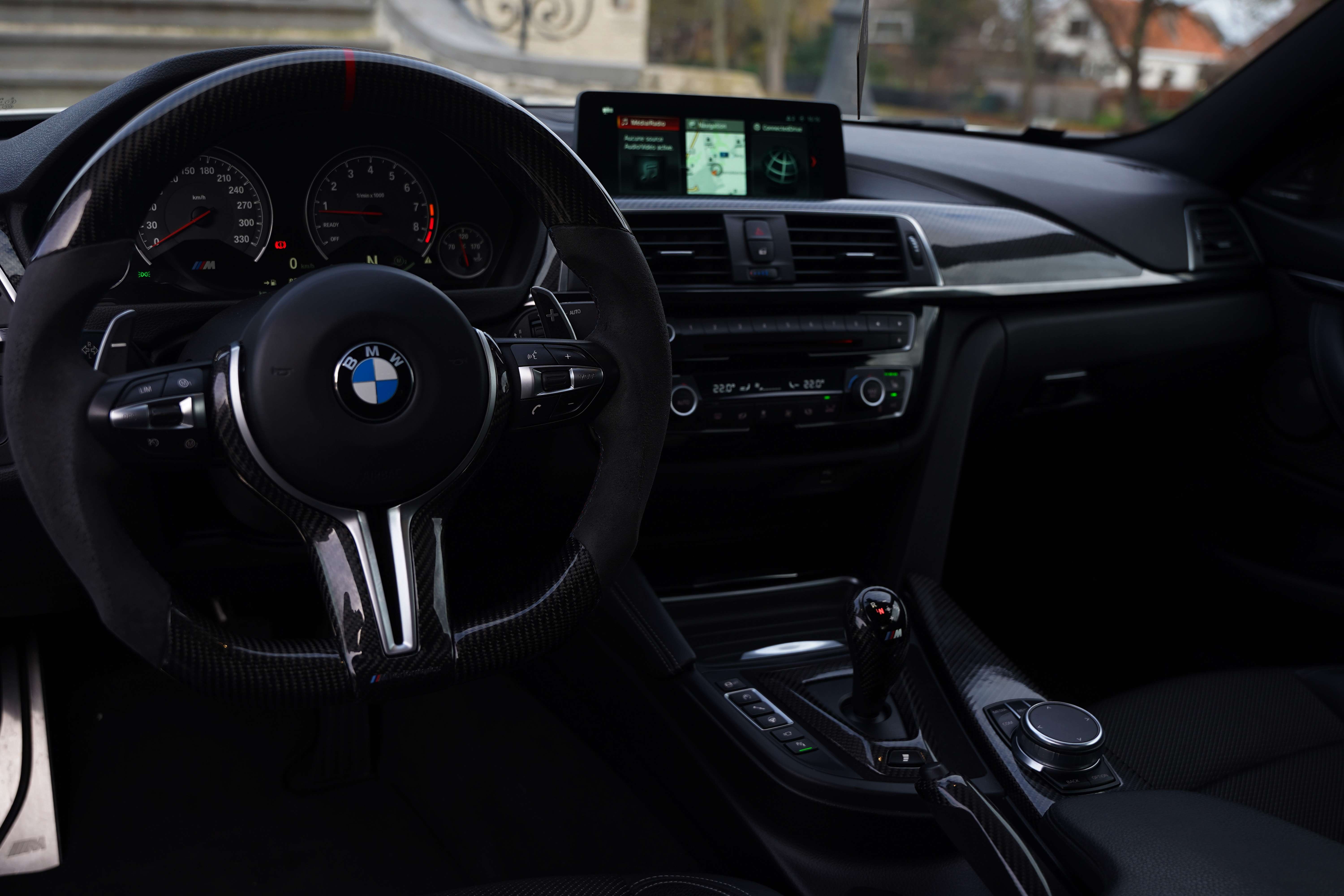 BMW M4 COMPETITION*PACK CARBON*HARMAN KARDON*HUD*SHADOW L