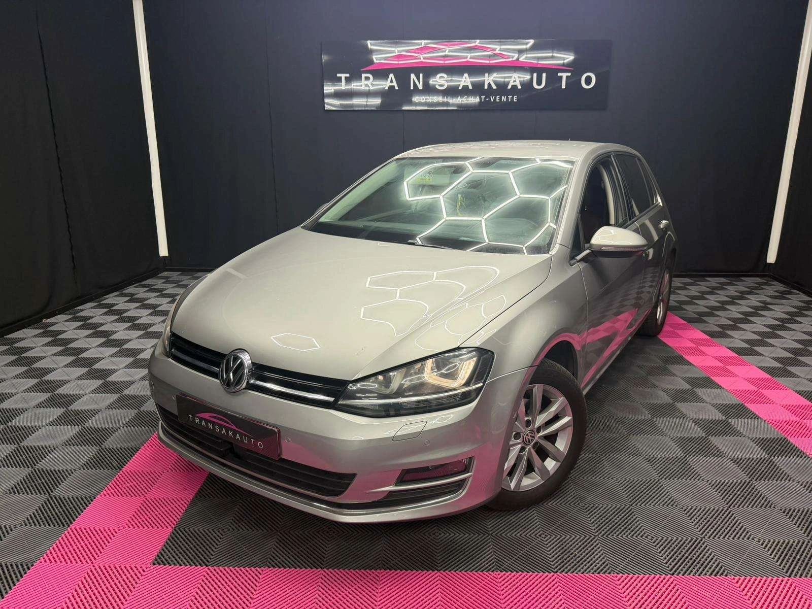 Volkswagen Golf Golf 1.2 TSI Highline DSG / GARANTIE 1 AN / BELGE / CARNET ENTRETIEN