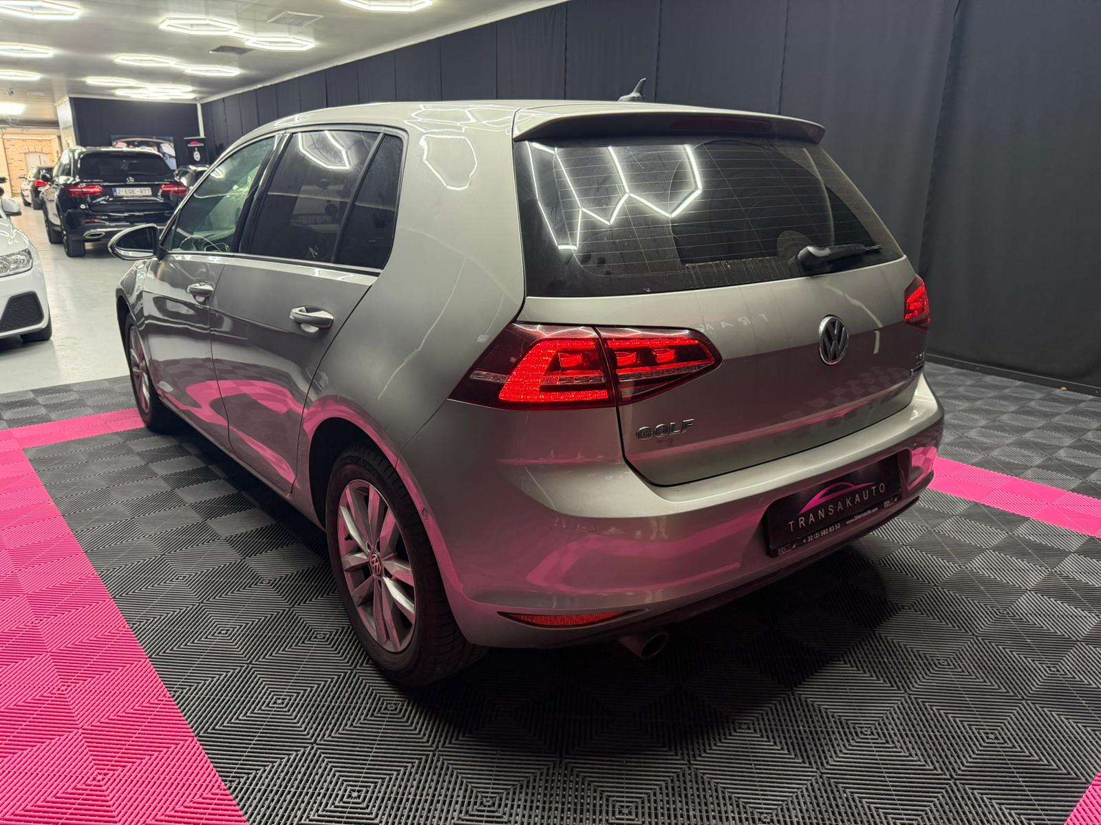 Volkswagen Golf Golf 1.2 TSI Highline DSG / GARANTIE 1 AN / BELGE / CARNET ENTRETIEN