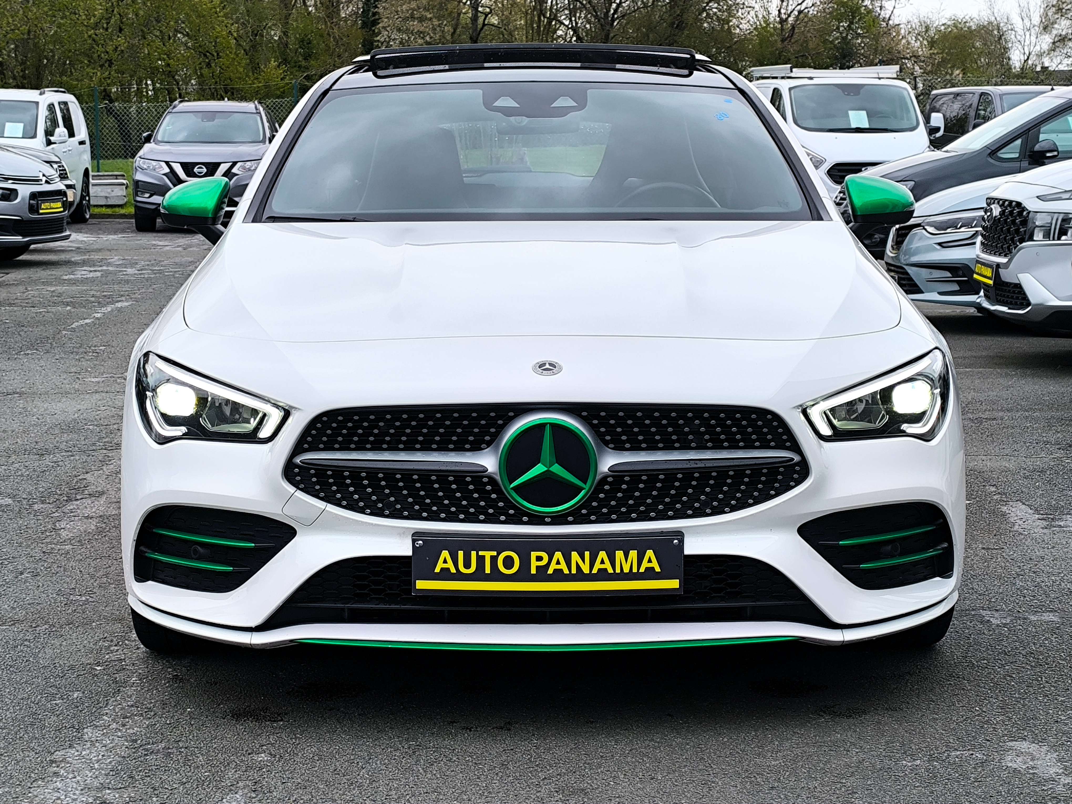 Mercedes-Benz CLA 180 SHOOTING BRAKE PACK AMG TOIT PANORAMIQUE CUIR GPS XENON GREEN ART