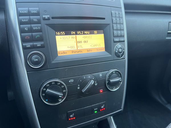 Mercedes-Benz Classe A II (2) 160 ELEGANCE 5P