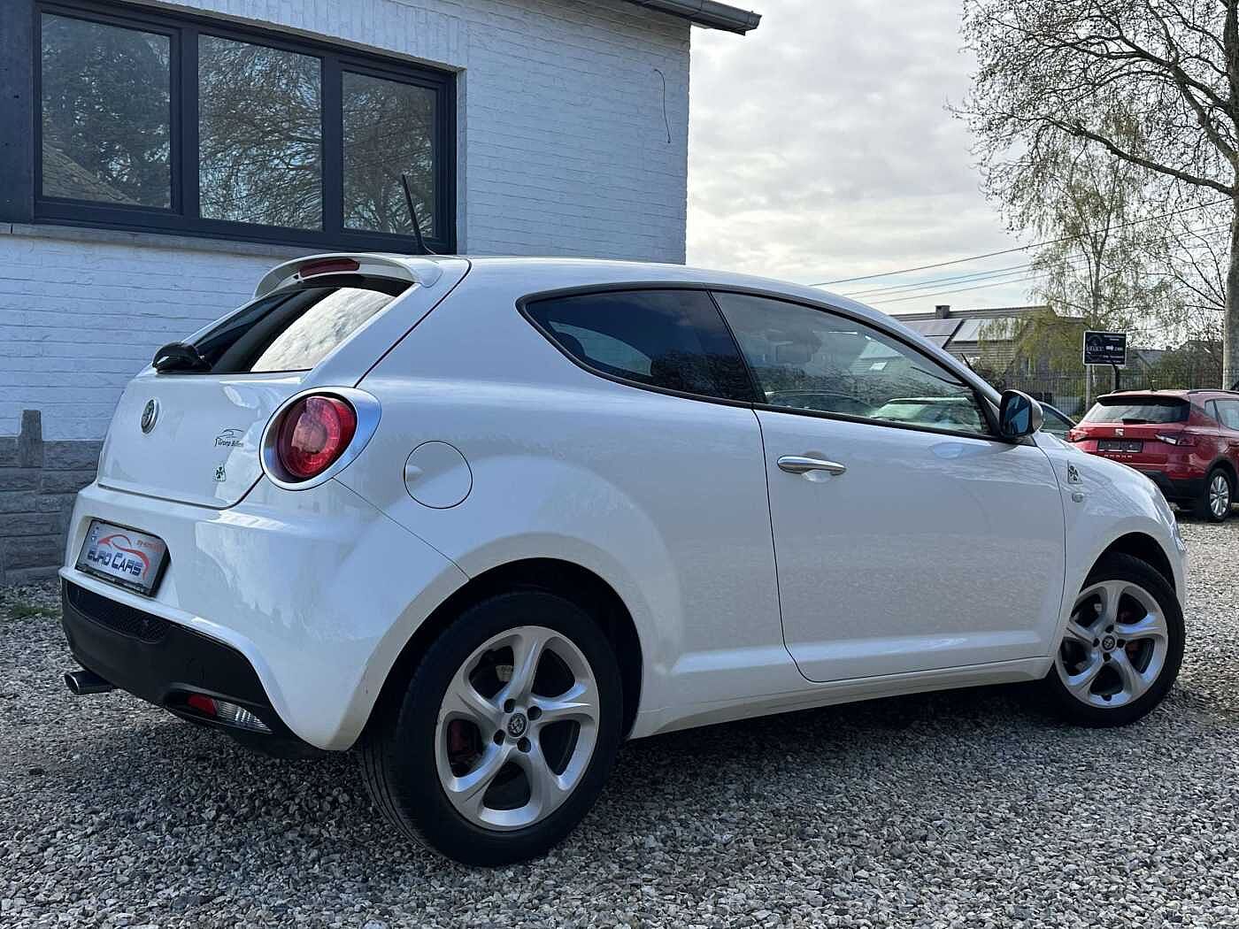 Alfa Romeo MiTo 1.4i Super FAIBLE EN TAXE/CLIM/BLUETOOTH/SENSOR/CRUISE/GARANTIE 12 MOIS