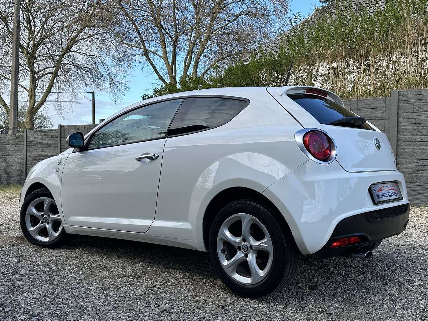 Alfa Romeo MiTo 1.4i Super FAIBLE EN TAXE/CLIM/BLUETOOTH/SENSOR/CRUISE/GARANTIE 12 MOIS