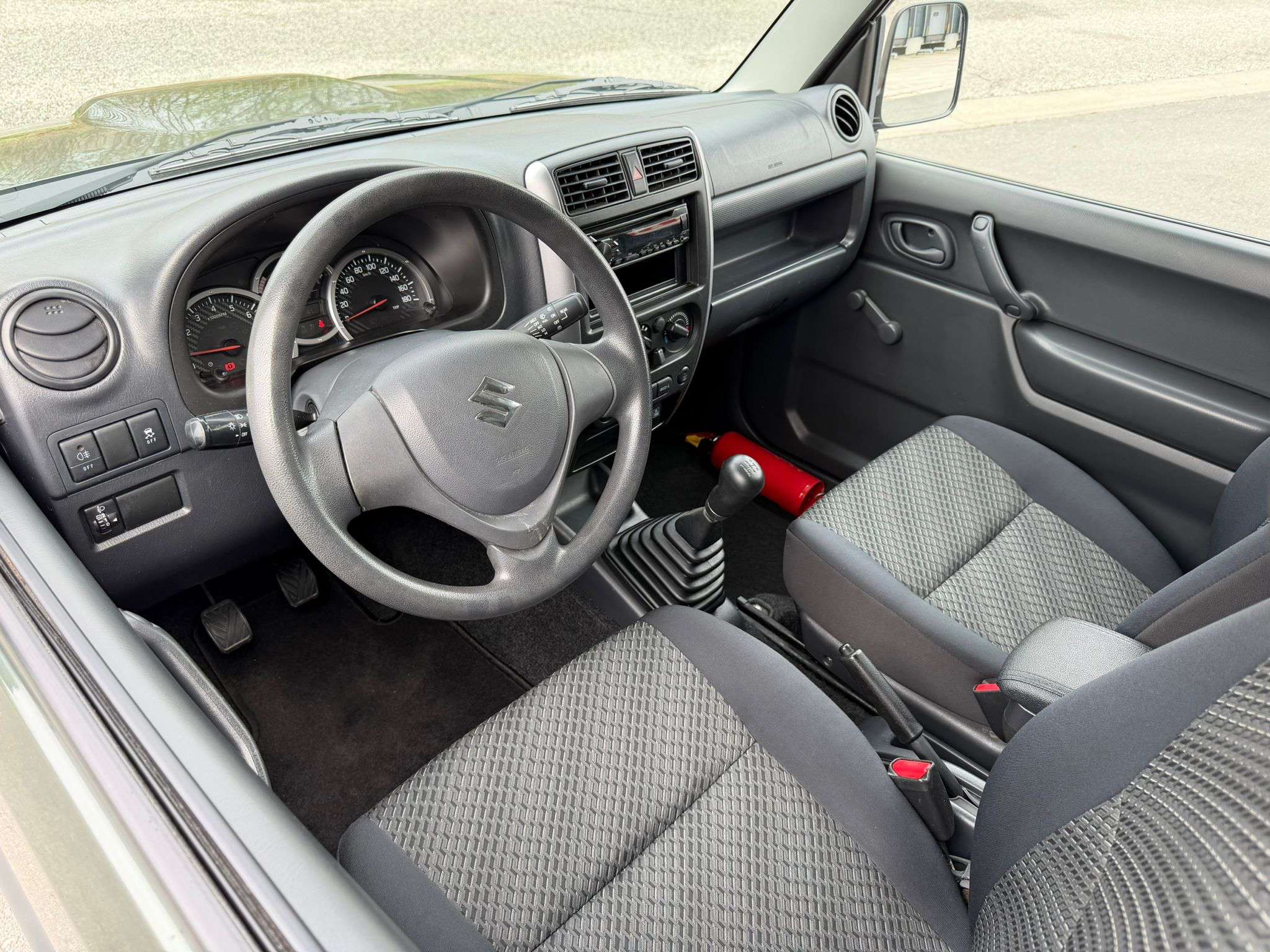 Suzuki Jimny 1.3i • 4X4 • TRES PROPRE • GARANTIE 1AN