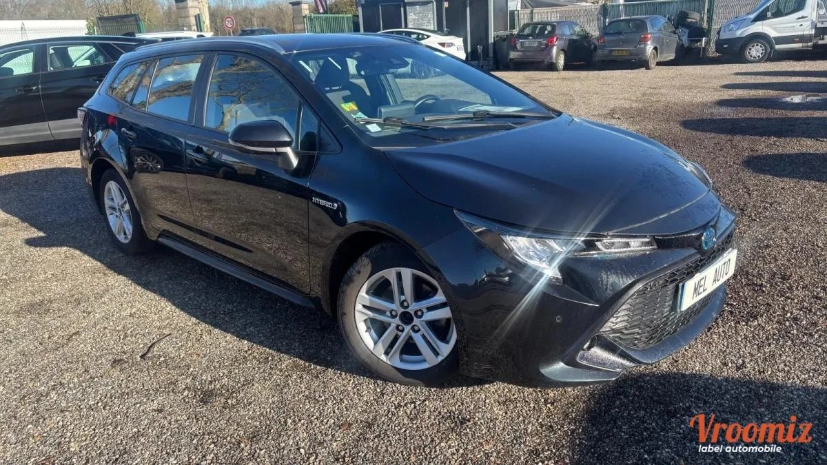 Toyota Corolla 1.8 122cv Touring sports Dynamic Business 14990 HT! 1ere main