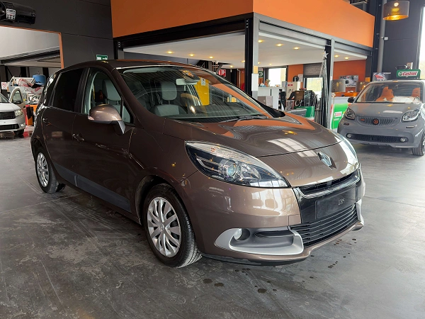 Renault Scenic Scenic 1.6i Latitude/12 mois de garantie