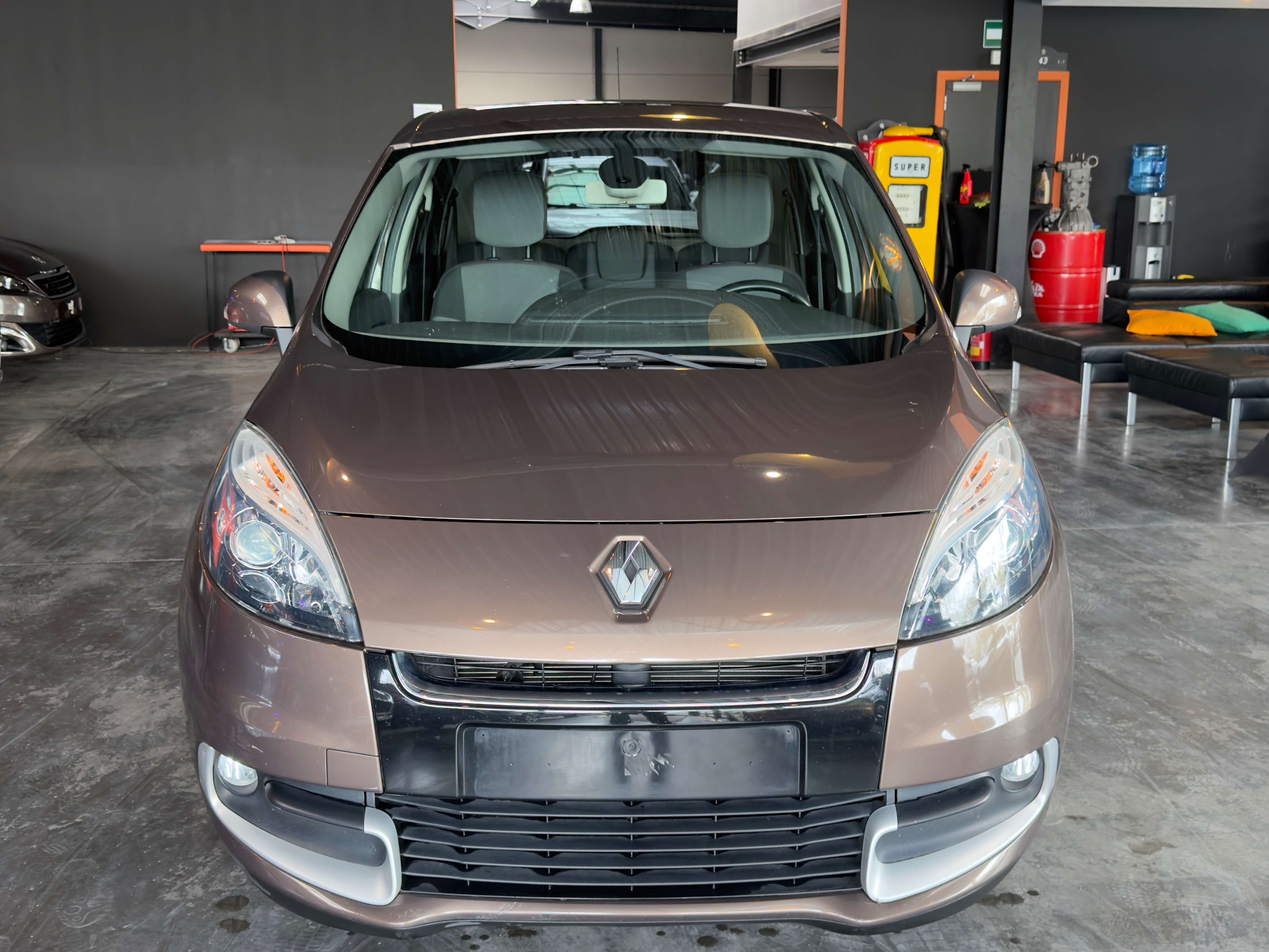 Renault Scenic Scenic 1.6i Latitude/12 mois de garantie