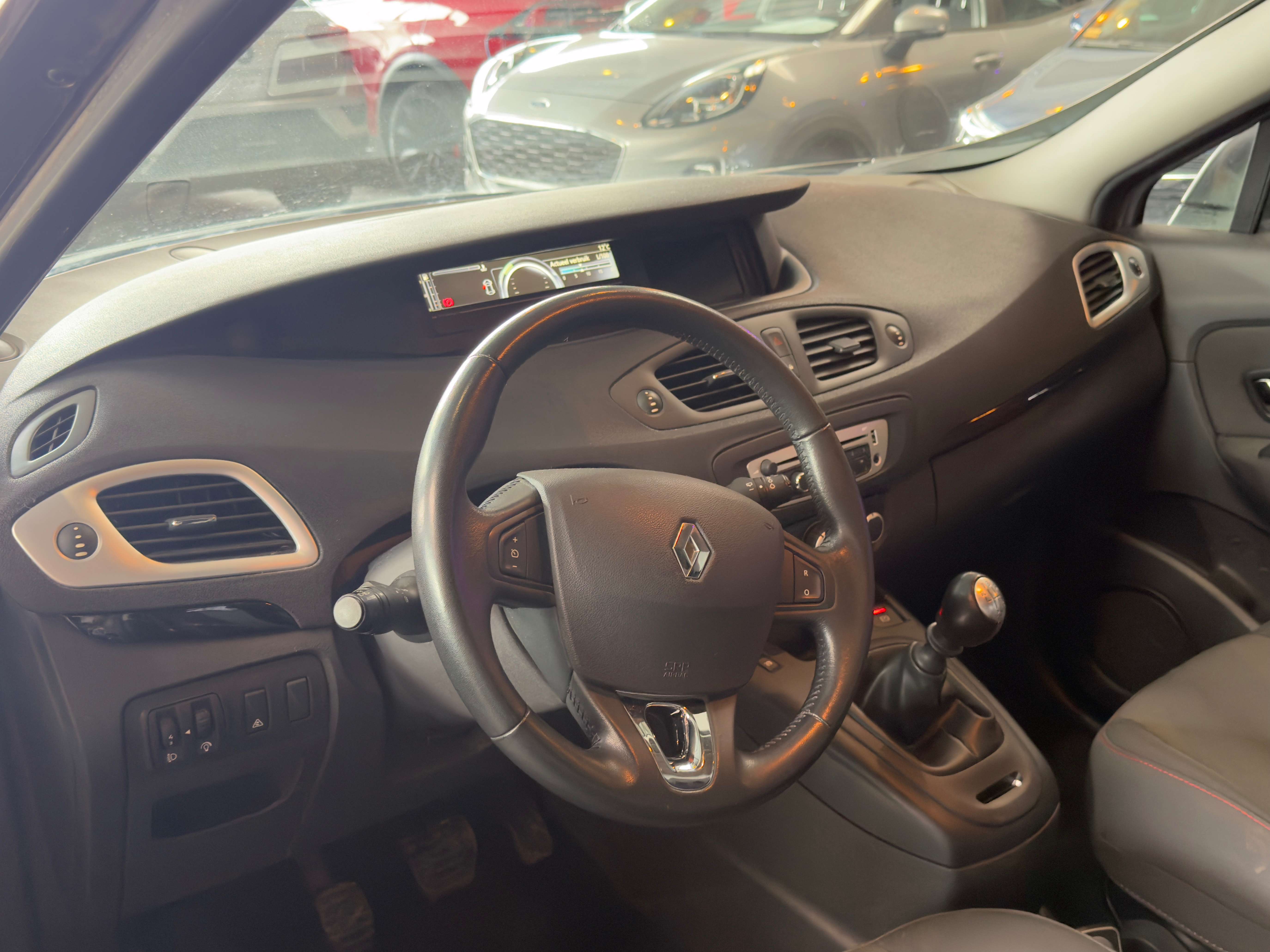 Renault Scenic Scenic 1.6i Latitude/12 mois de garantie