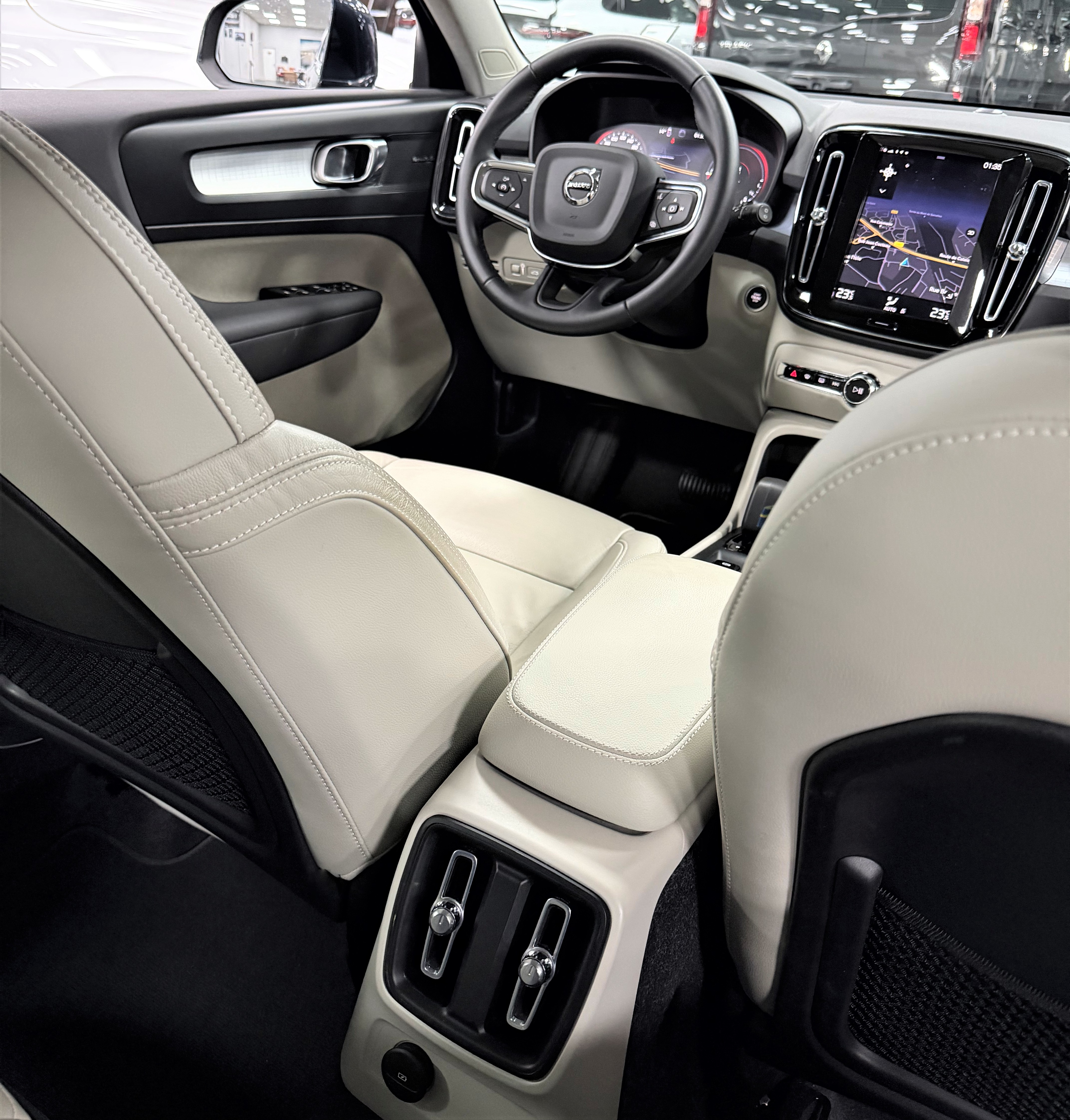 Volvo Xc40 T4 Recharge 211 Performance Auto DCT7 1er Propriétaire