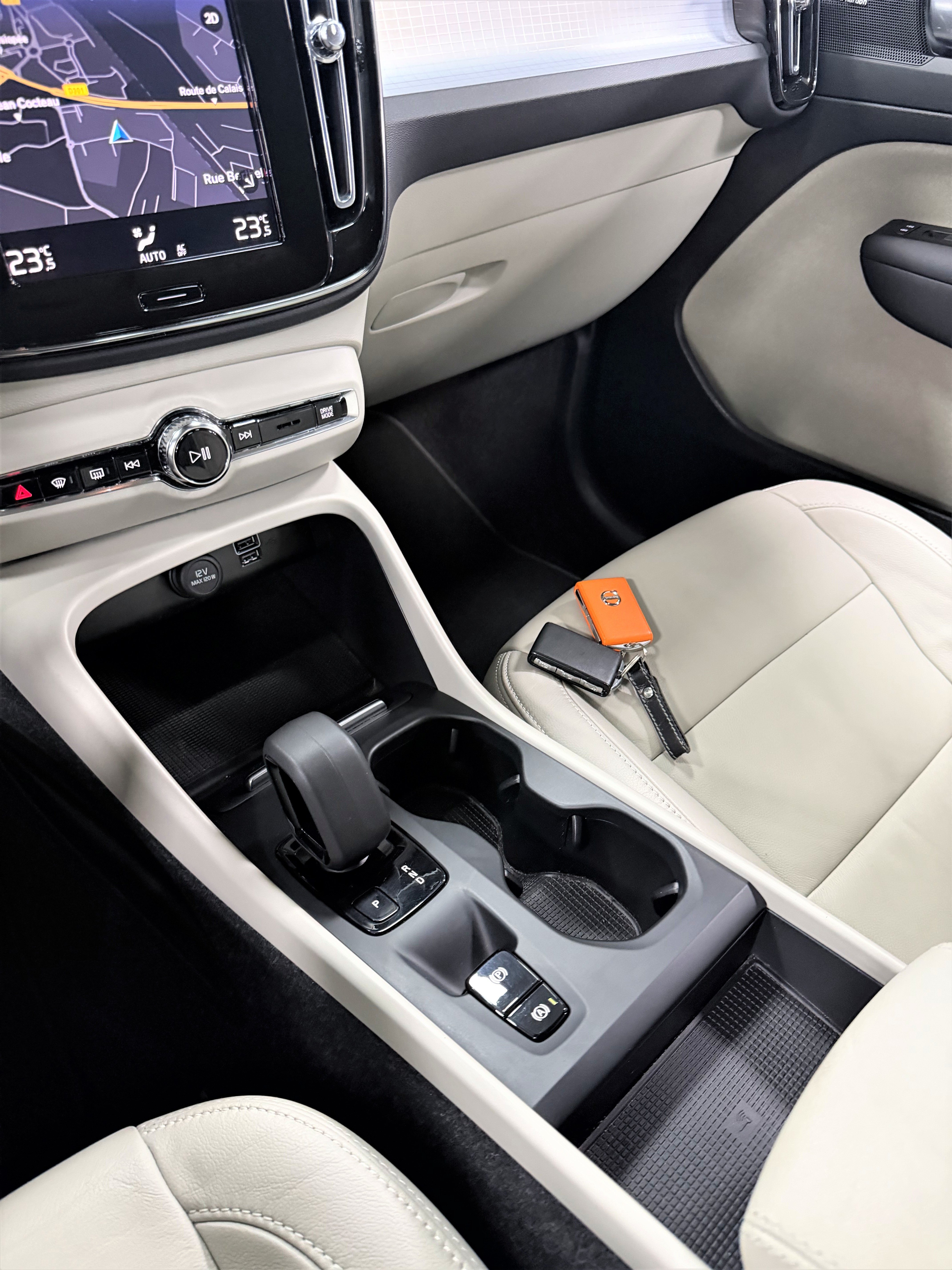 Volvo Xc40 T4 Recharge 211 Performance Auto DCT7 1er Propriétaire