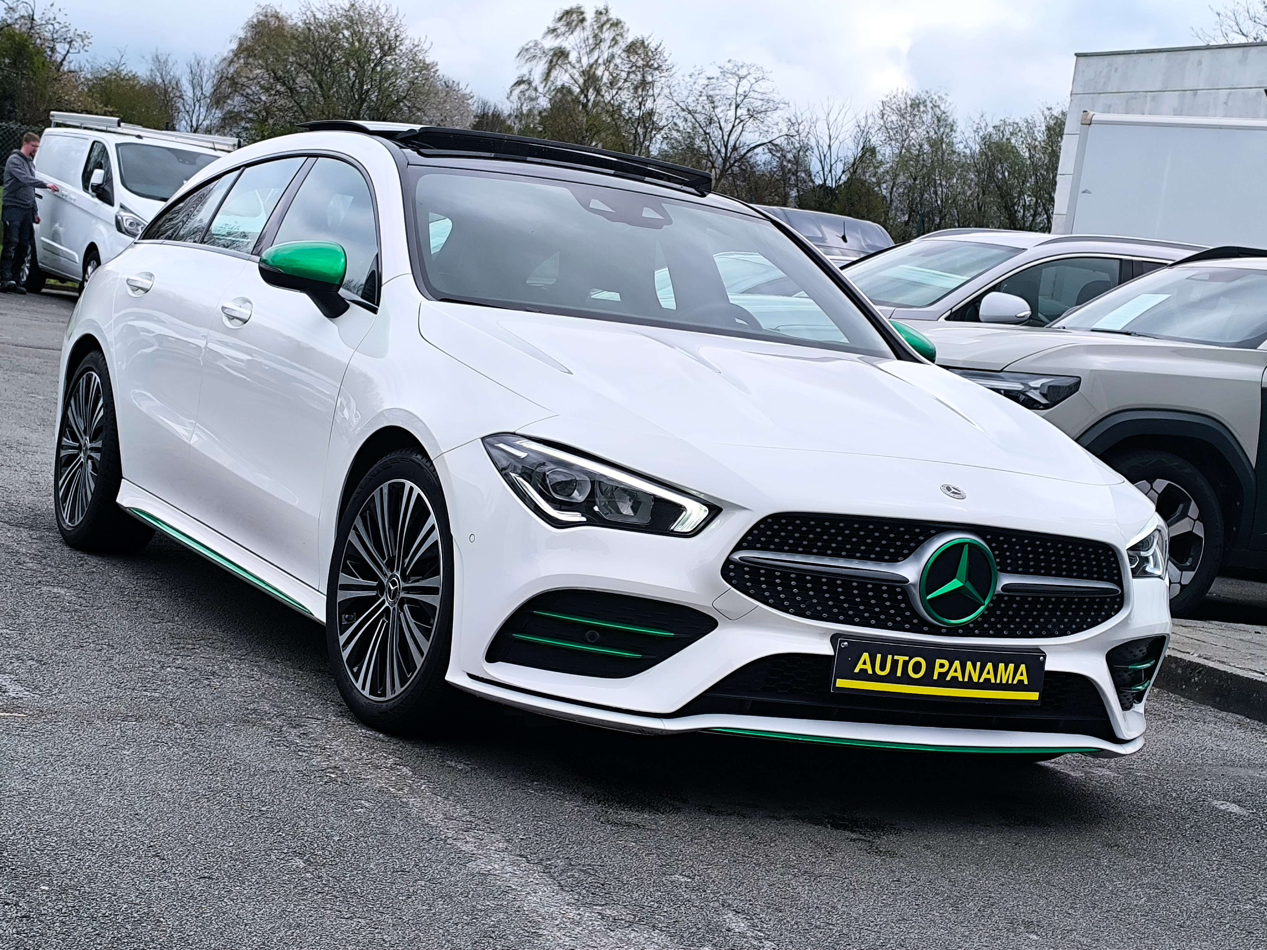 Mercedes-Benz CLA 180 SHOOTING BREAK PACK AMG NIGHT TOIT PANO CUIR  FULL