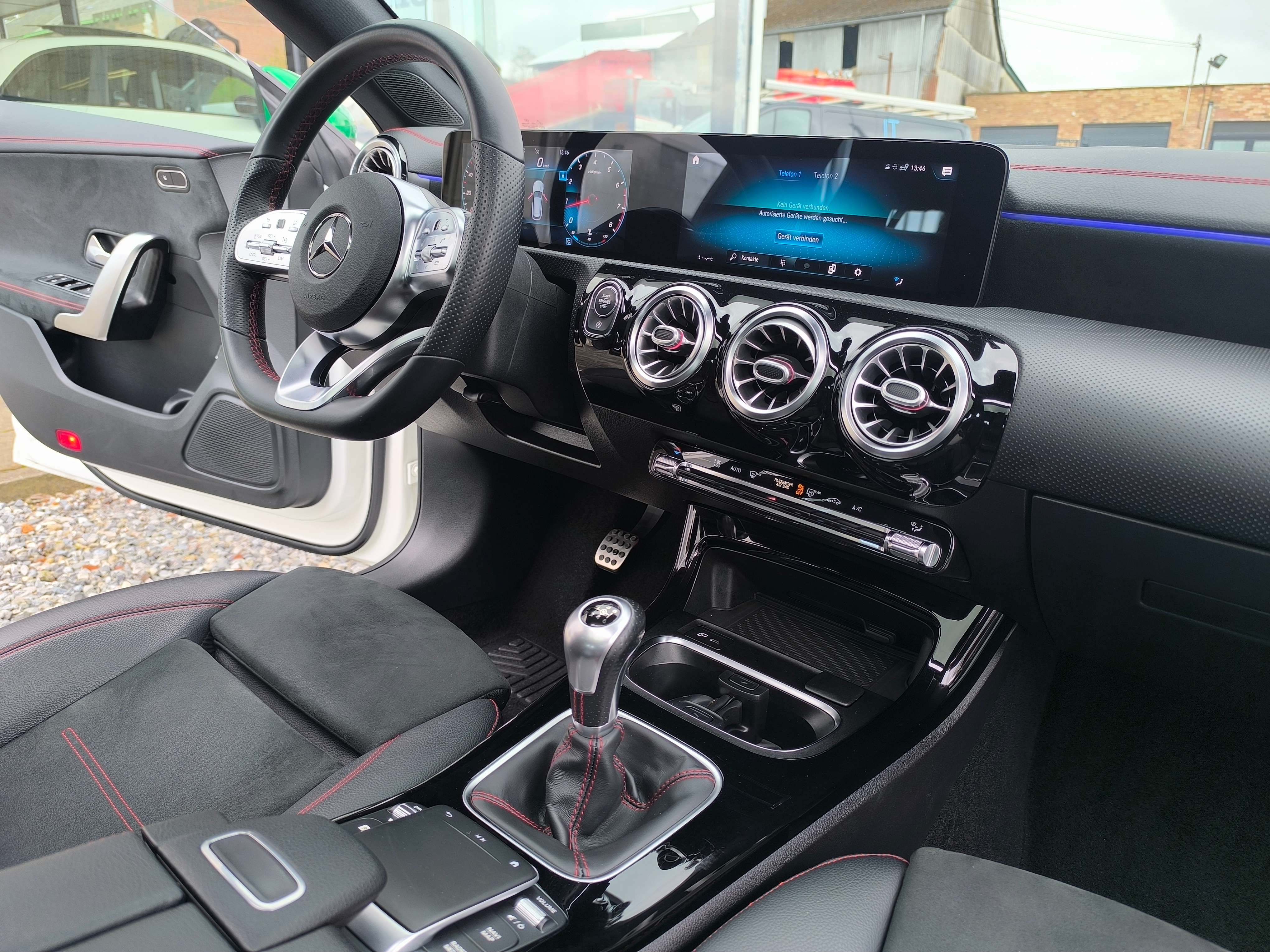 Mercedes-Benz CLA 180 SHOOTING BREAK PACK AMG NIGHT TOIT PANO CUIR  FULL