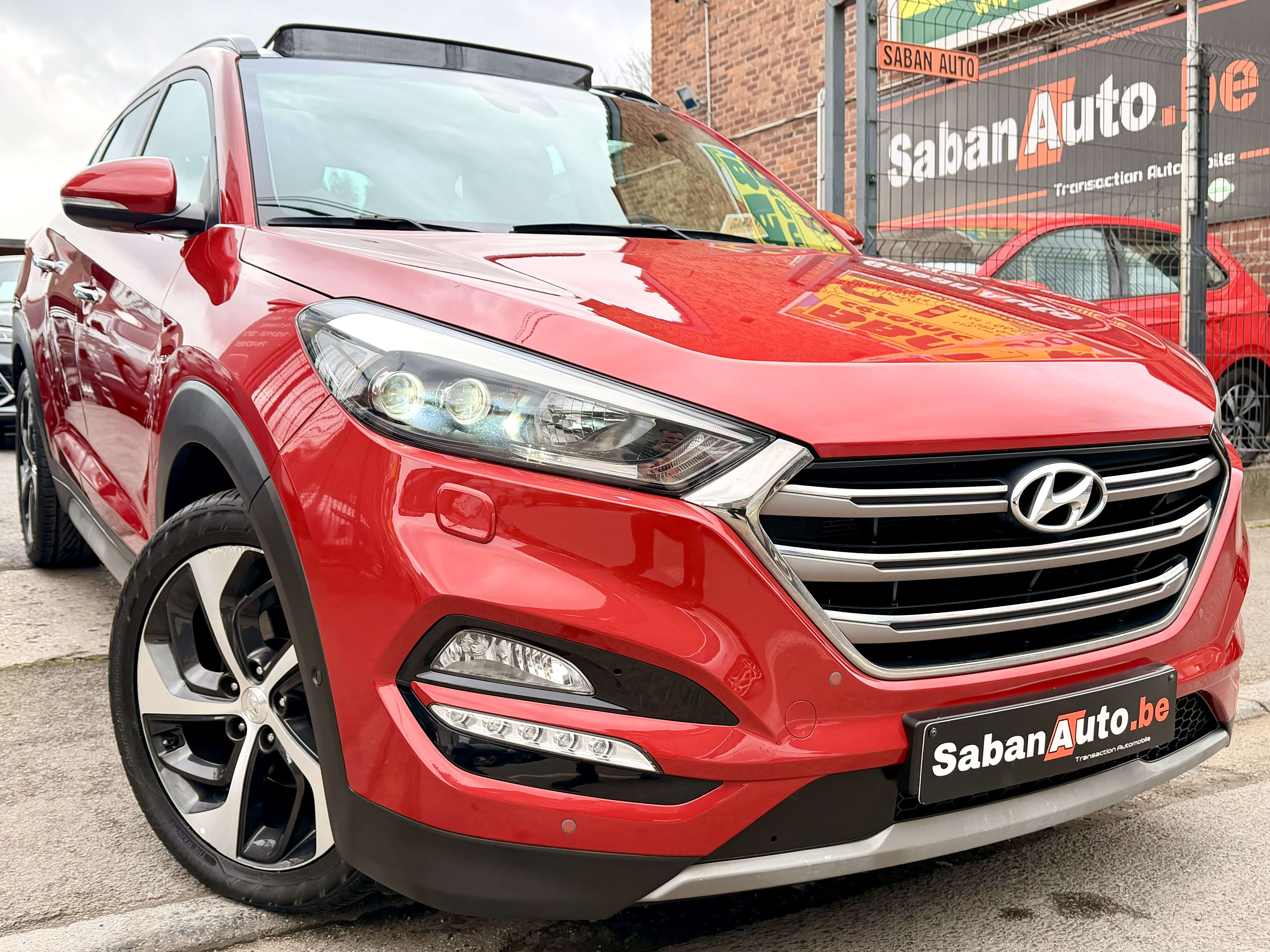 Hyundai TUCSON RESERVEE ••• RESERVEE ••• RESERVEE