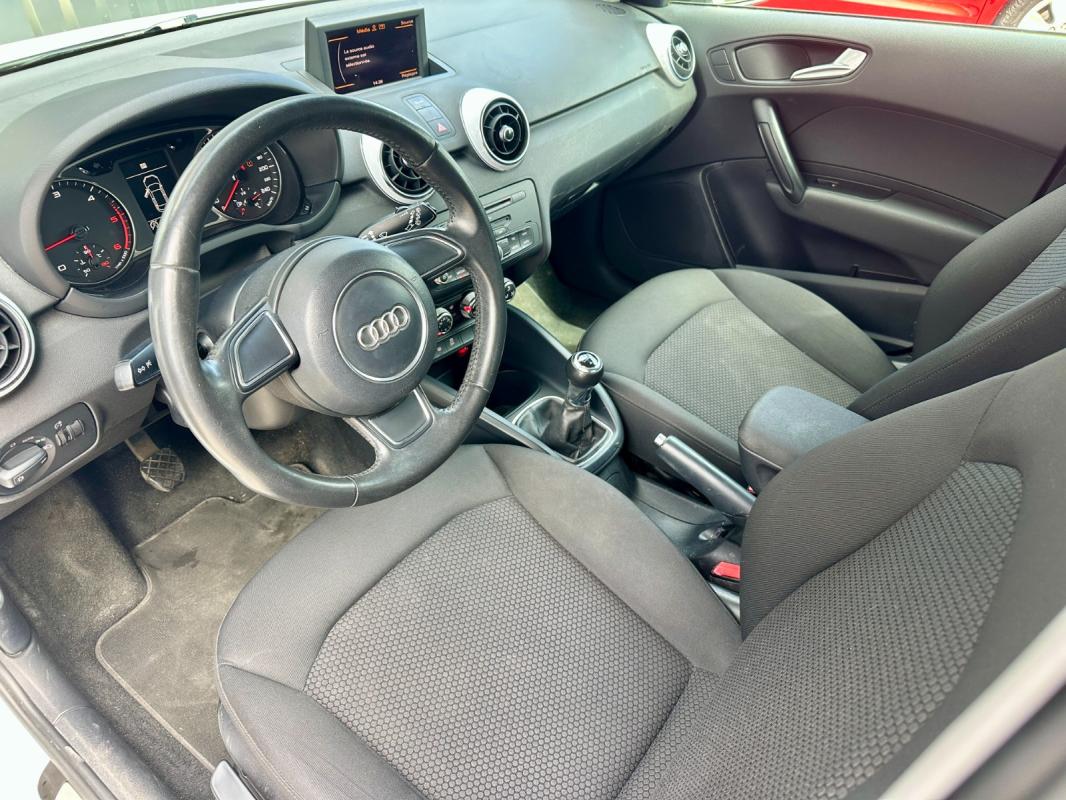 Audi A1 1.6 TDI 90 Ambiente - PACK S line 2013 130 000 km Garantie