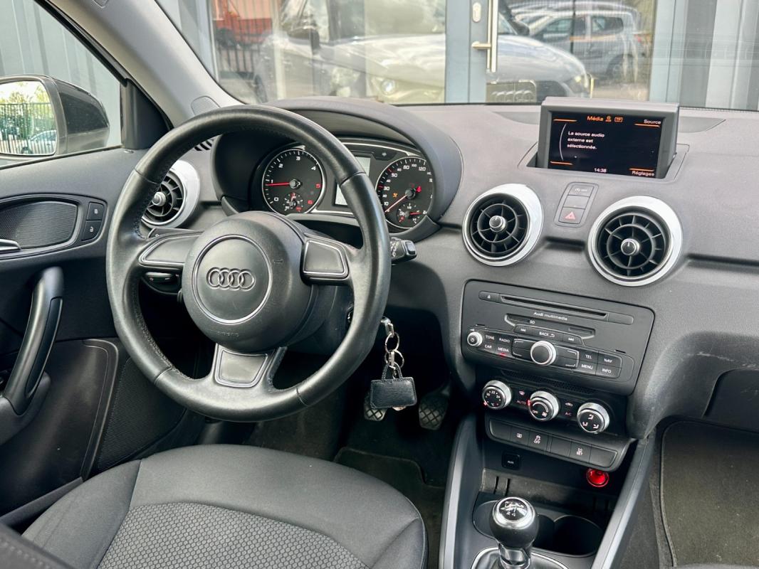 Audi A1 1.6 TDI 90 Ambiente - PACK S line 2013 130 000 km Garantie
