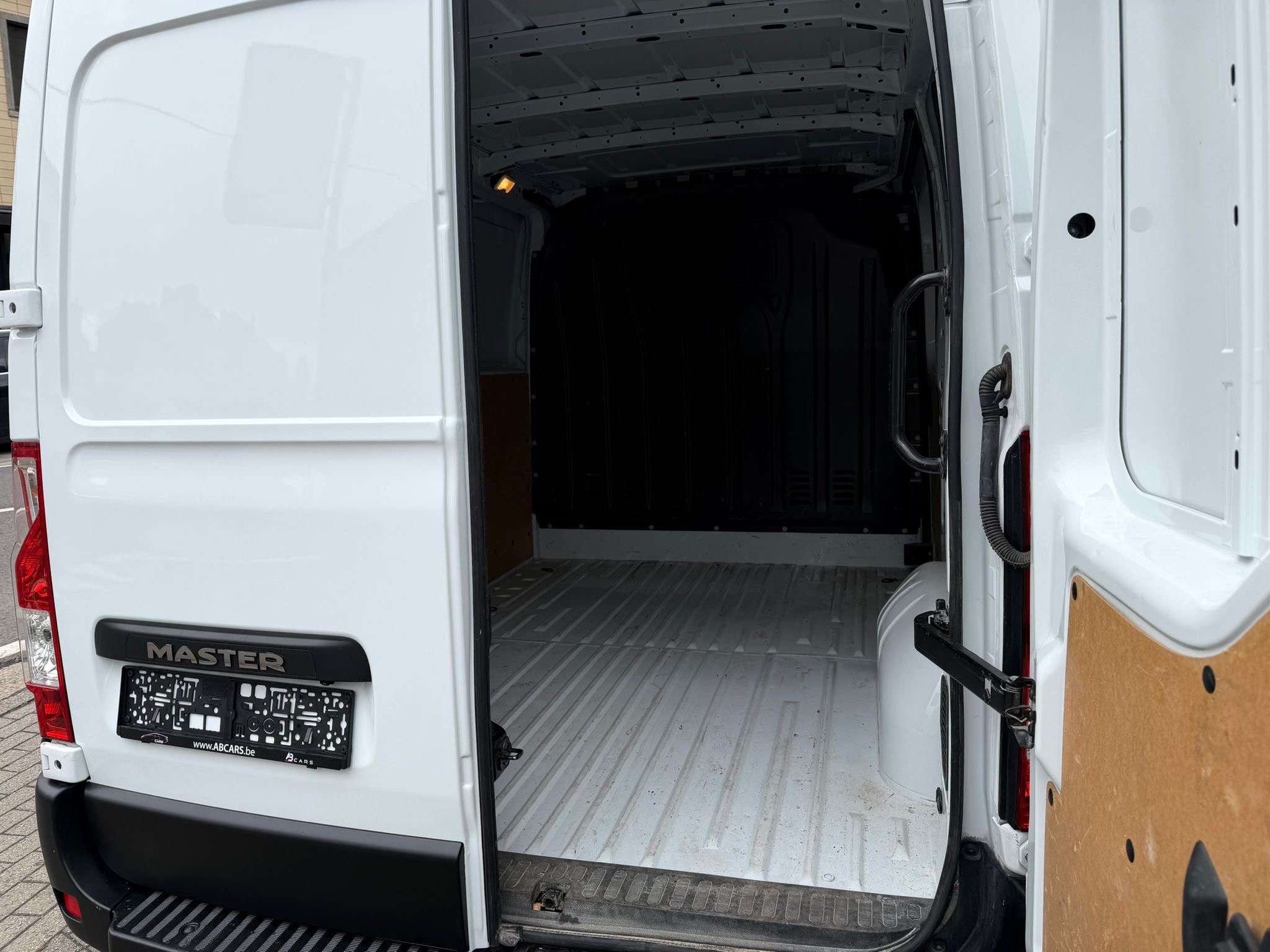 Renault Master 2.3 dCi 35 L2H2 * GARANTIE 12 MOIS * 1ER PROP *