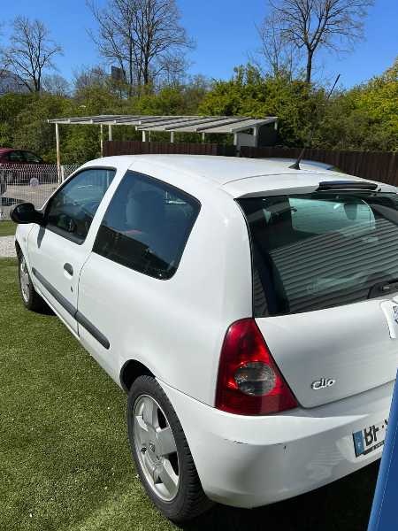 Renault Clio II (2) CAMPUS 1.5 DCI 65 AUTHENTIQUE 3P