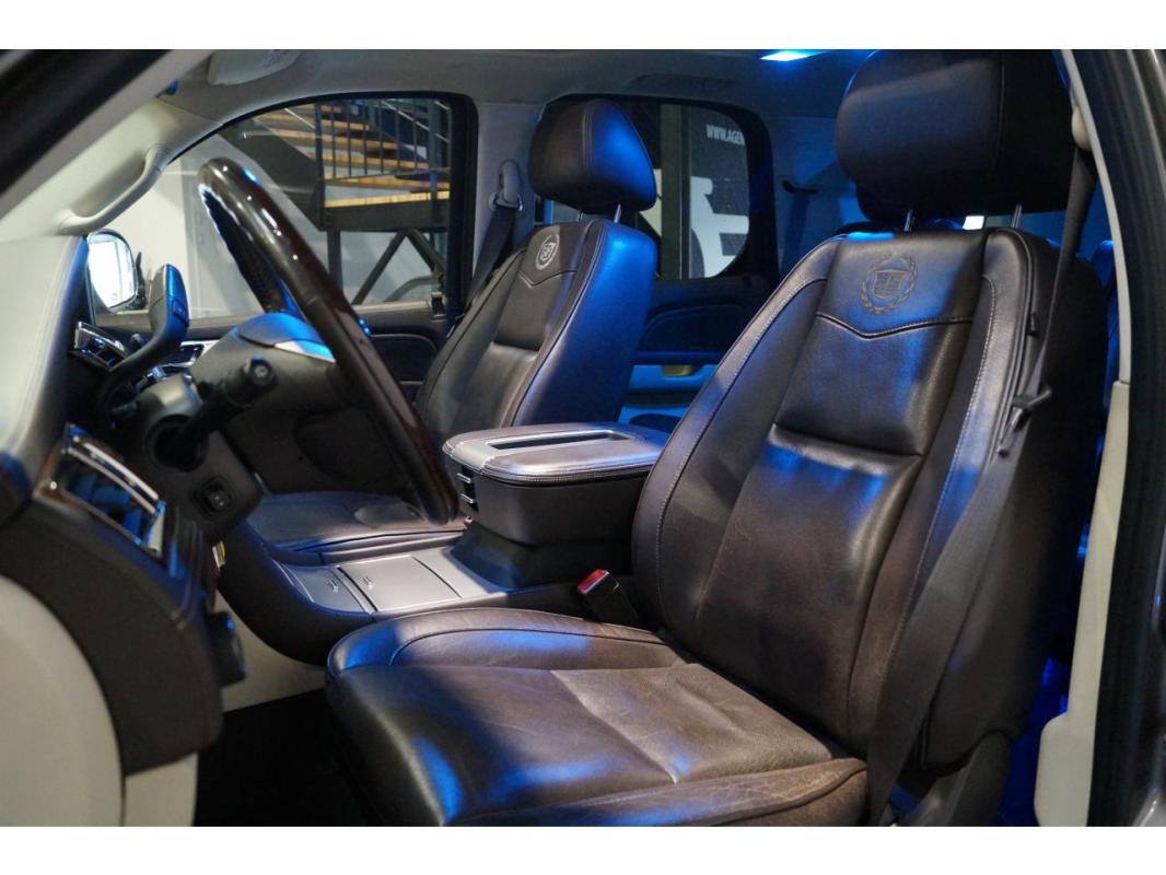 Cadillac Escalade V8 6.2i - BVA Platinum 7 places