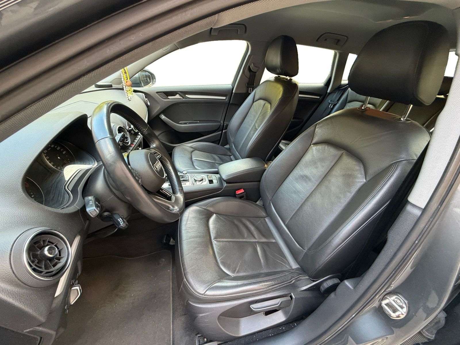 Audi A3 A3 Sportback 1.6 TDi / BELGIAN CAR / GARANTIE 1 AN VALABLE AUDI