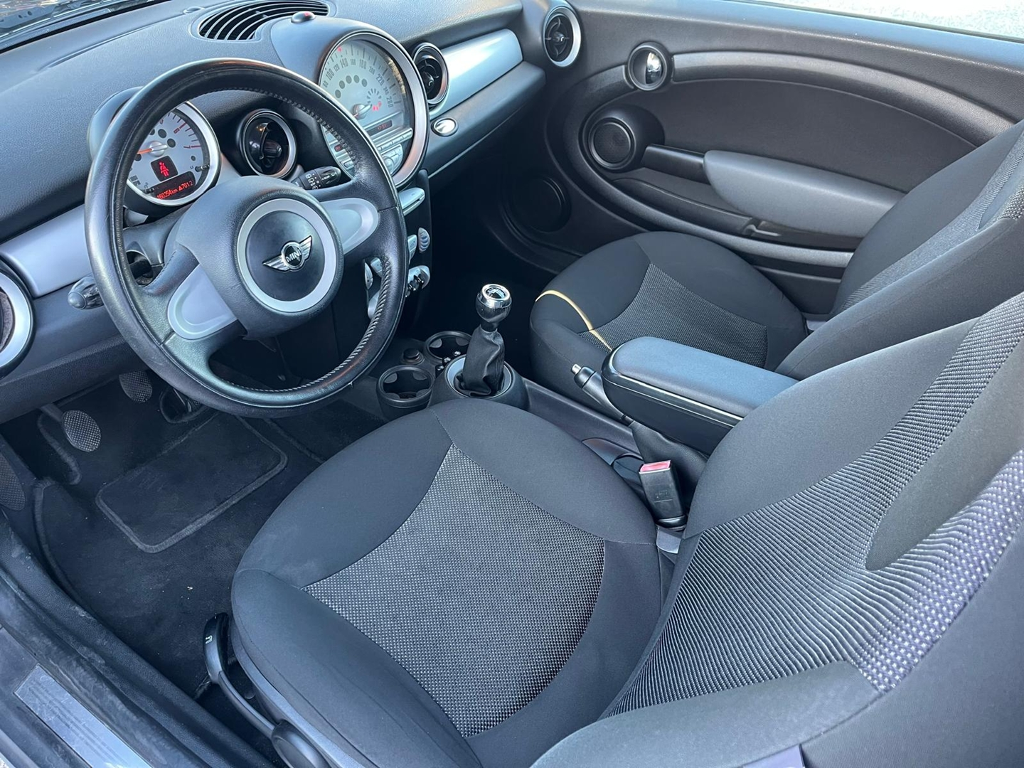 Mini MINI COOPER D 110CH