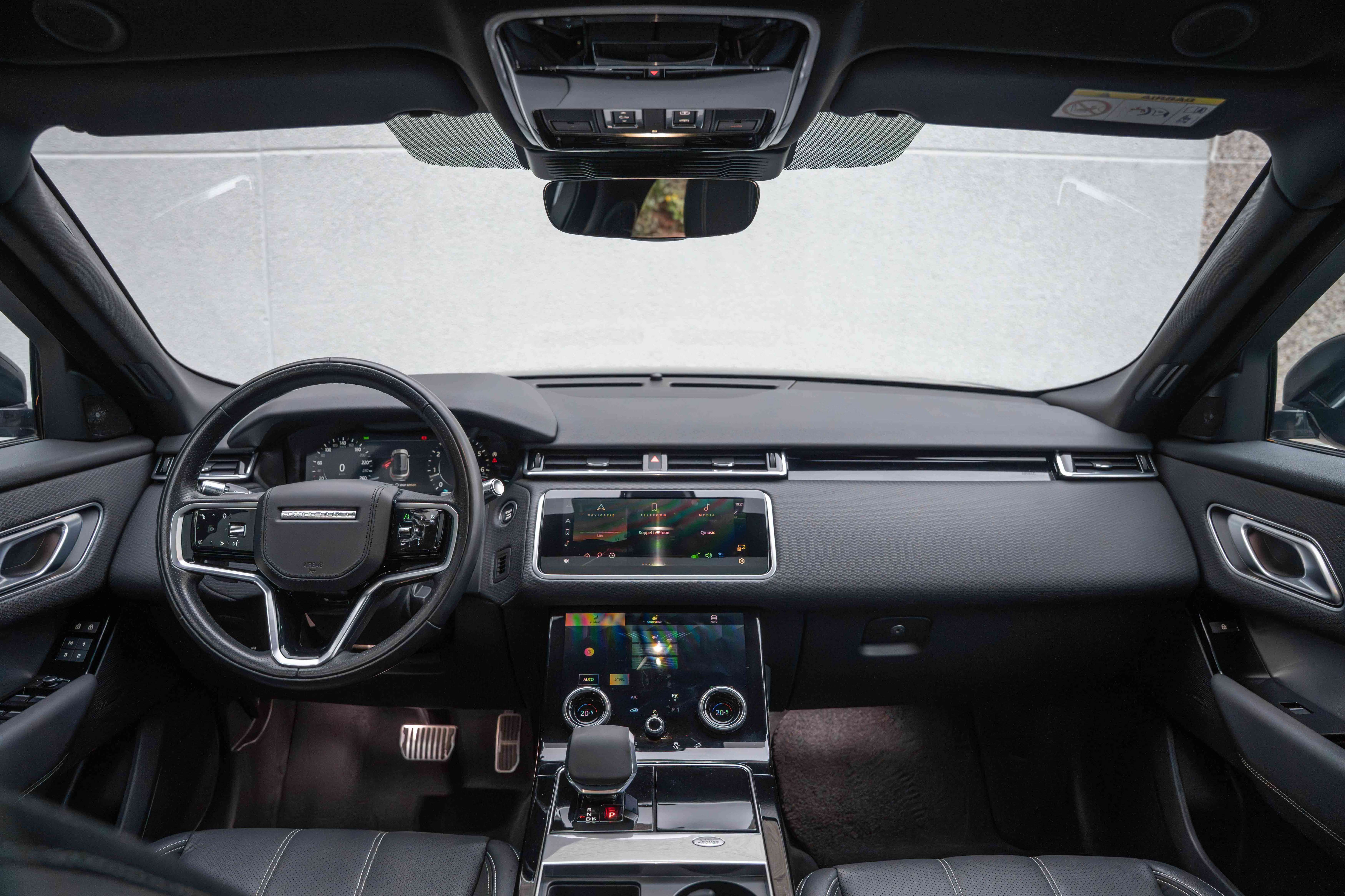 Land Rover Range Rover Velar P-250 R-Dynamic PANO/LED/ACC/MERIDIAN/20'/DIGITALCOCKPIT/LANE
