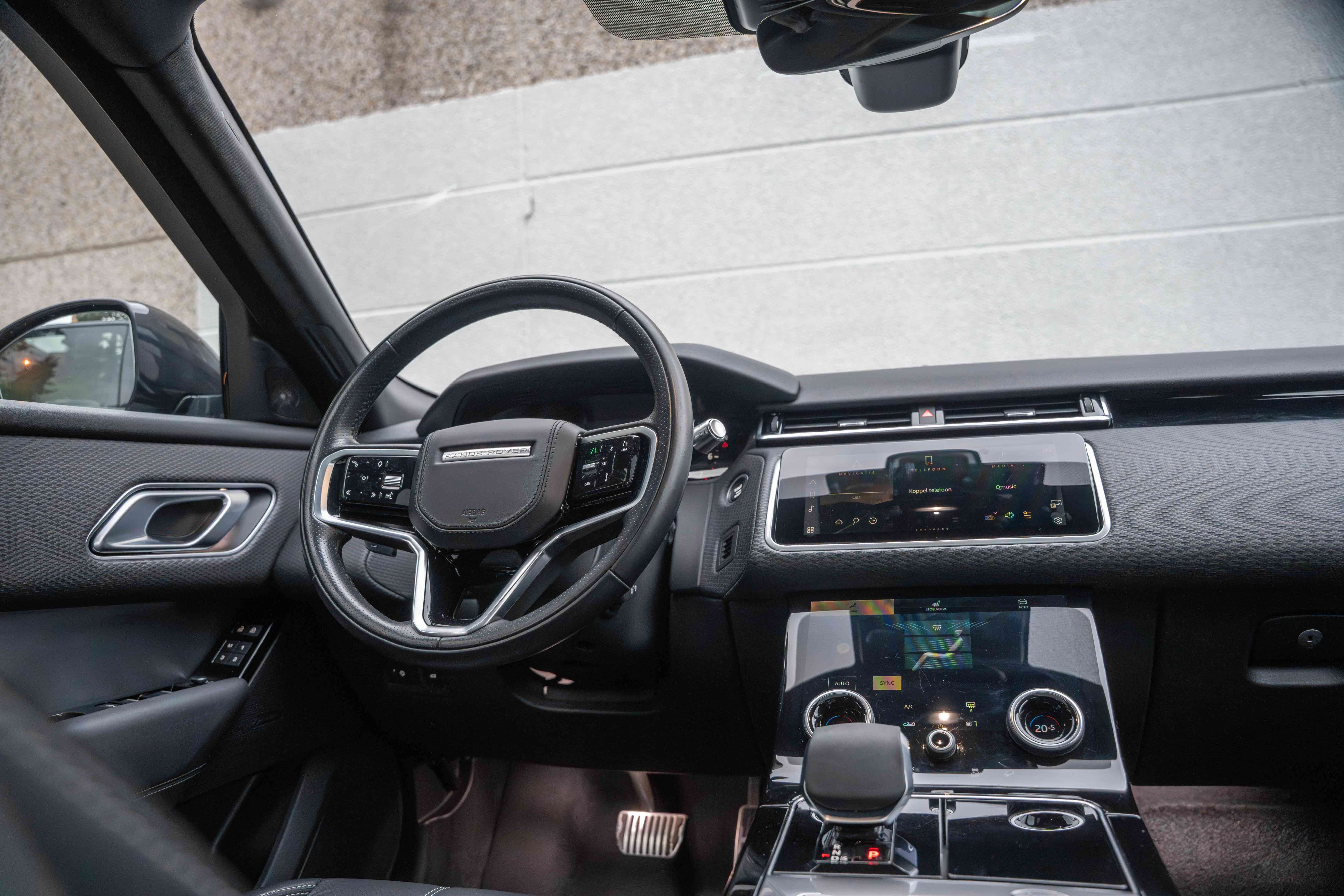 Land Rover Range Rover Velar P-250 R-Dynamic PANO/LED/ACC/MERIDIAN/20'/DIGITALCOCKPIT/LANE