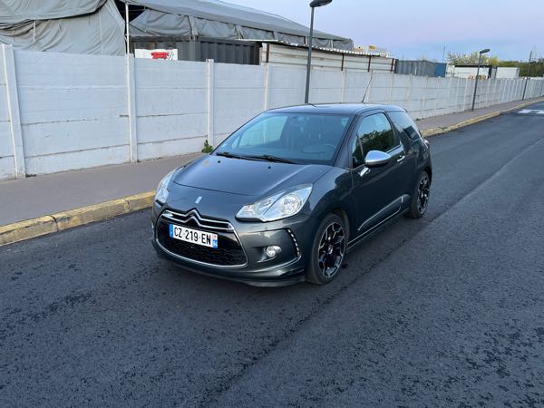 Citroen Ds3 1.6 E-HDI 115 AIRDREAM SPORT CHIC