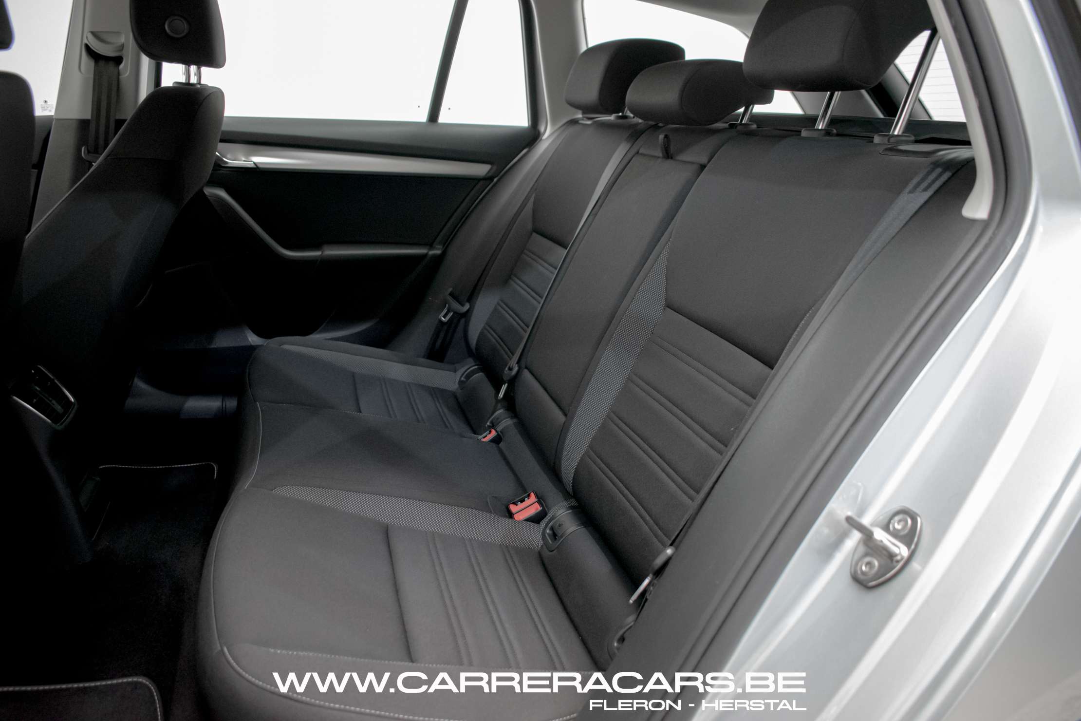Skoda Octavia 1.6 CRTDi Ambition|*NAVI*CRUISE*PDC*GARANTIE*|