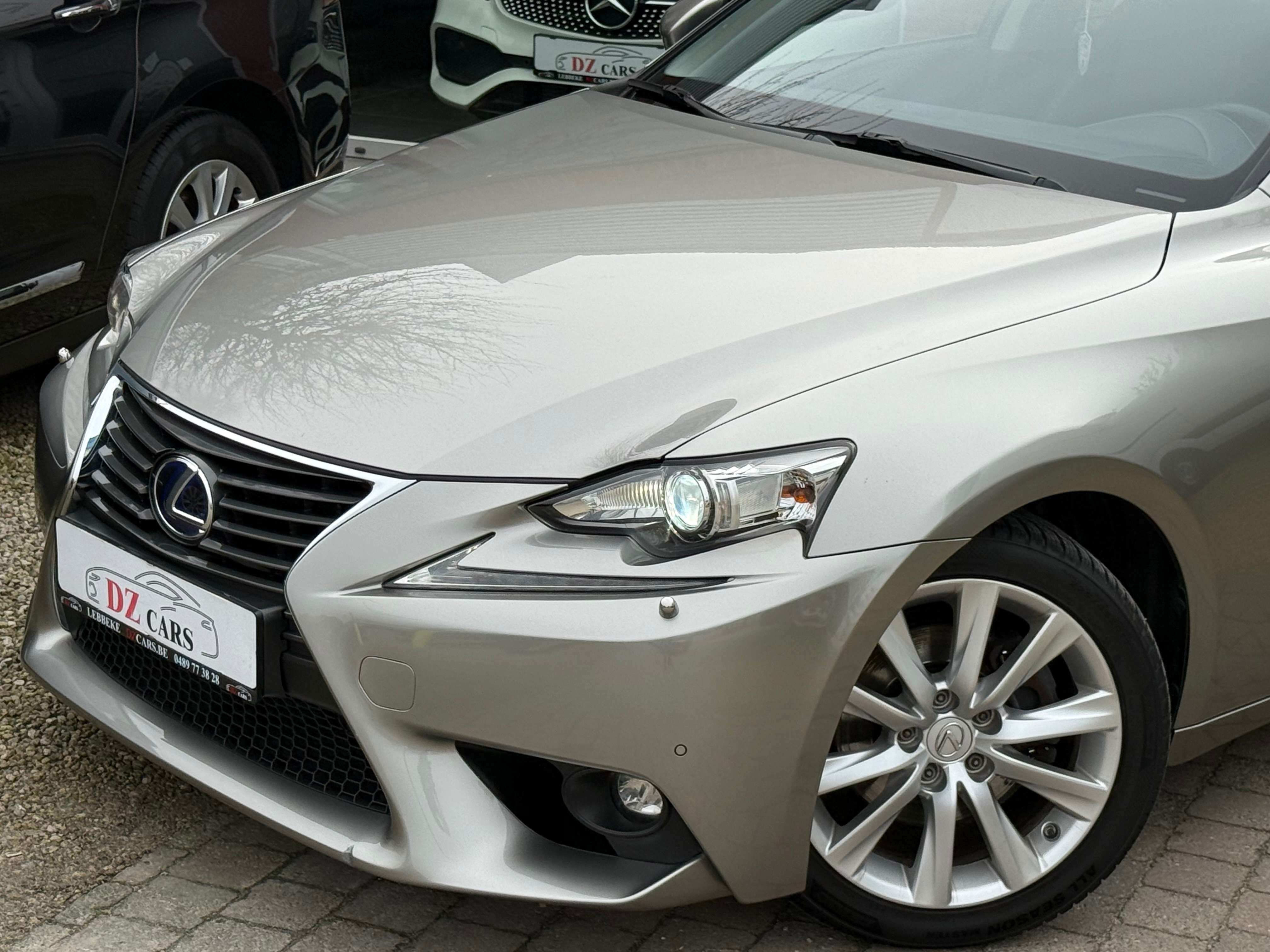 Lexus IS 300 HYBRID 2.5I 181PK |✅NAVI | BLUETOOTH | LED | LEDER