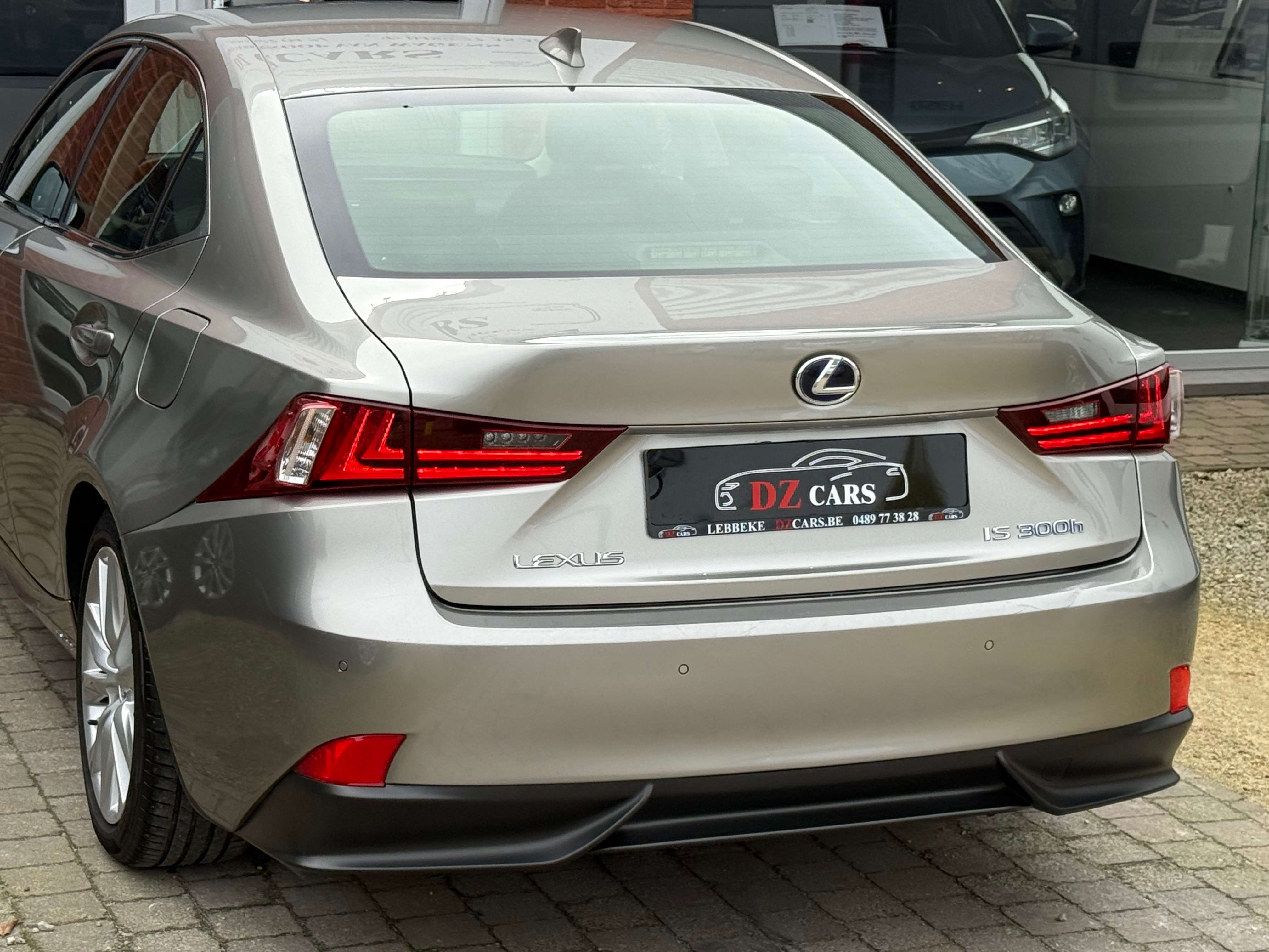 Lexus IS 300 HYBRID 2.5I 181PK |✅NAVI | BLUETOOTH | LED | LEDER