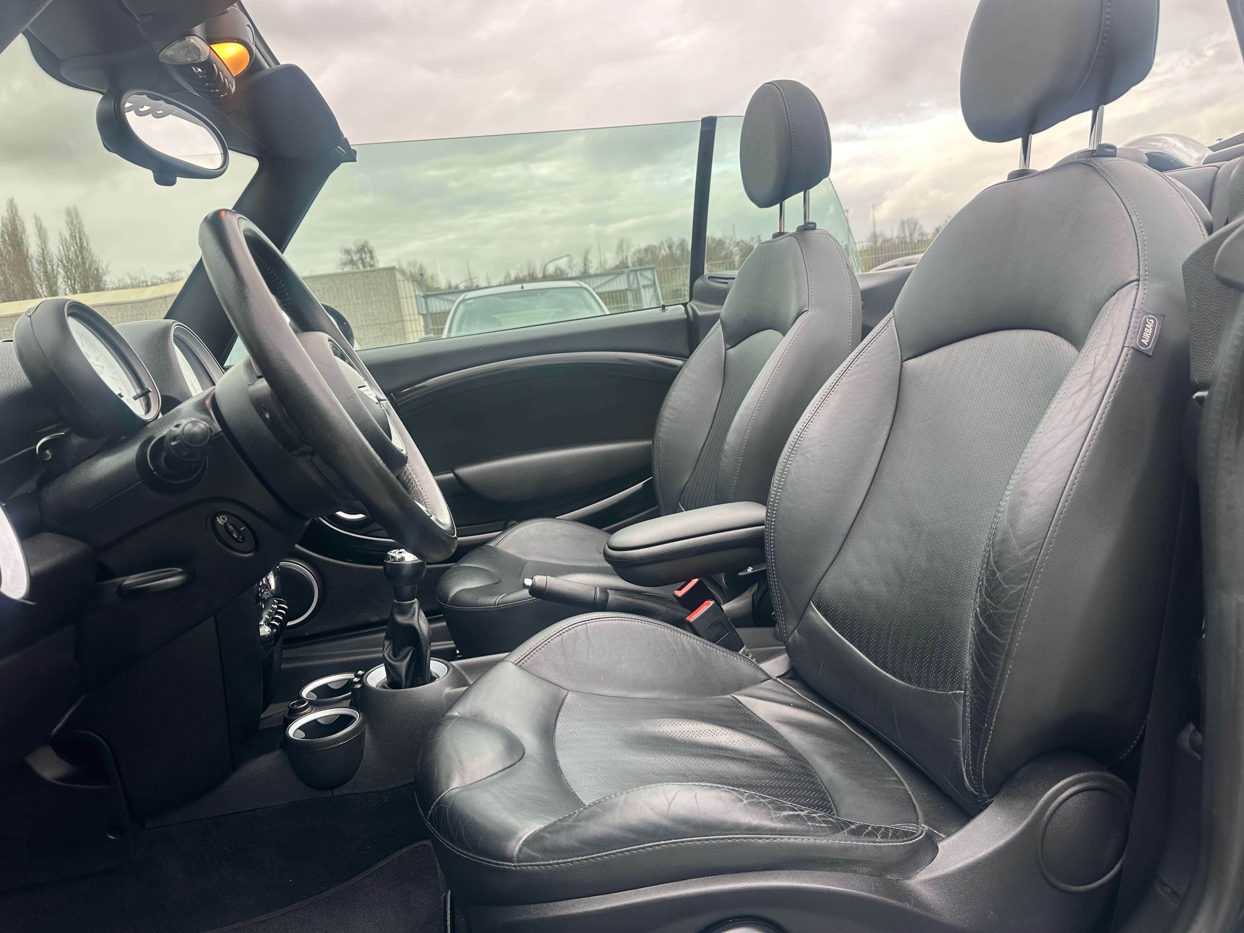 MINI Cooper D Cabrio 1.6 D • ROULE PARFAITEMENT