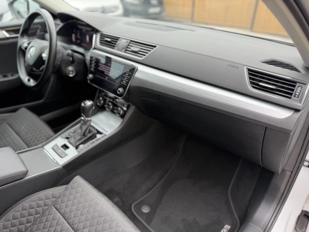 Skoda Superb COMBI 1.5 TSI 150CV ENTRETIEN SKODA - CARPLAY CAMERA DE RECUL RIEN A PREVOIR