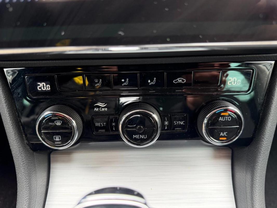 Skoda Superb COMBI 1.5 TSI 150CV ENTRETIEN SKODA - CARPLAY CAMERA DE RECUL RIEN A PREVOIR