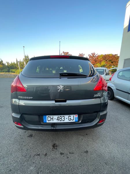 Peugeot 3008 Anne 2012 tres bon état