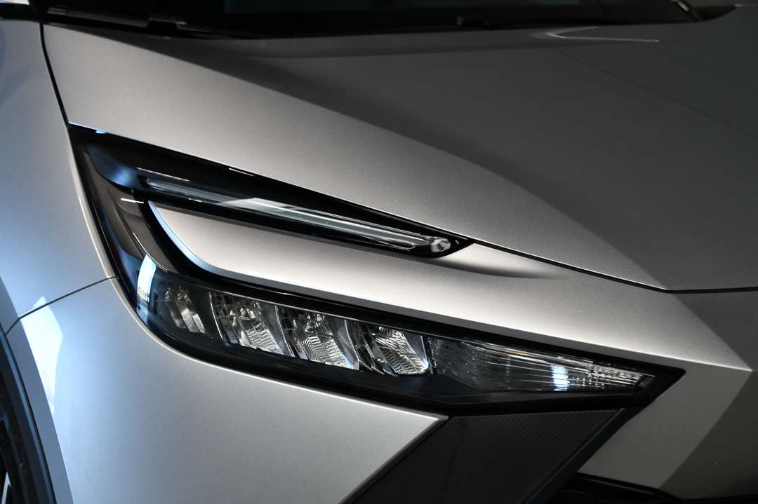 Toyota C-HR Plug-in 19g Co2 - ACC - Stuurwielverw. - Carplay