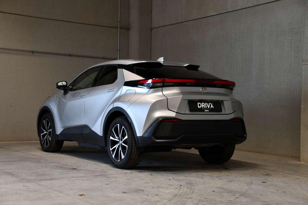 Toyota C-HR Plug-in 19g Co2 - ACC - Stuurwielverw. - Carplay