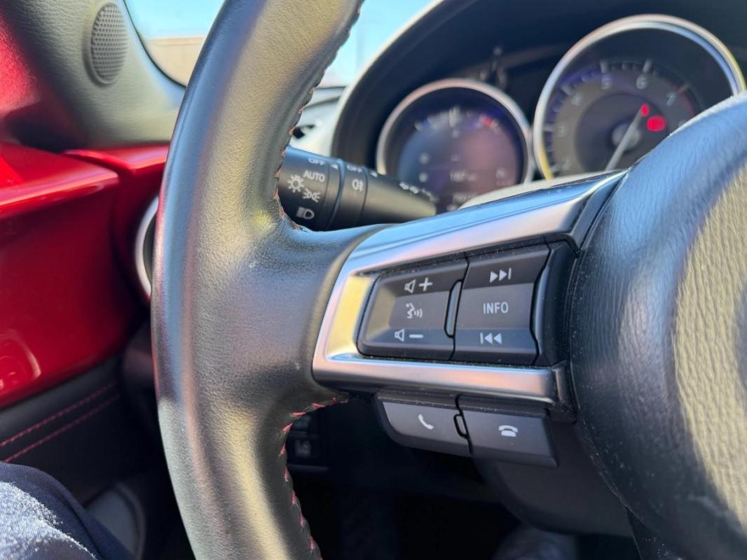 Mazda Mx5 ROADSTER RF 2.0 SKYACTIV-G 160 SELECTION BVA ENTRETIEN A JOUR SON BOSE-SIEGES CHAUFFANTS