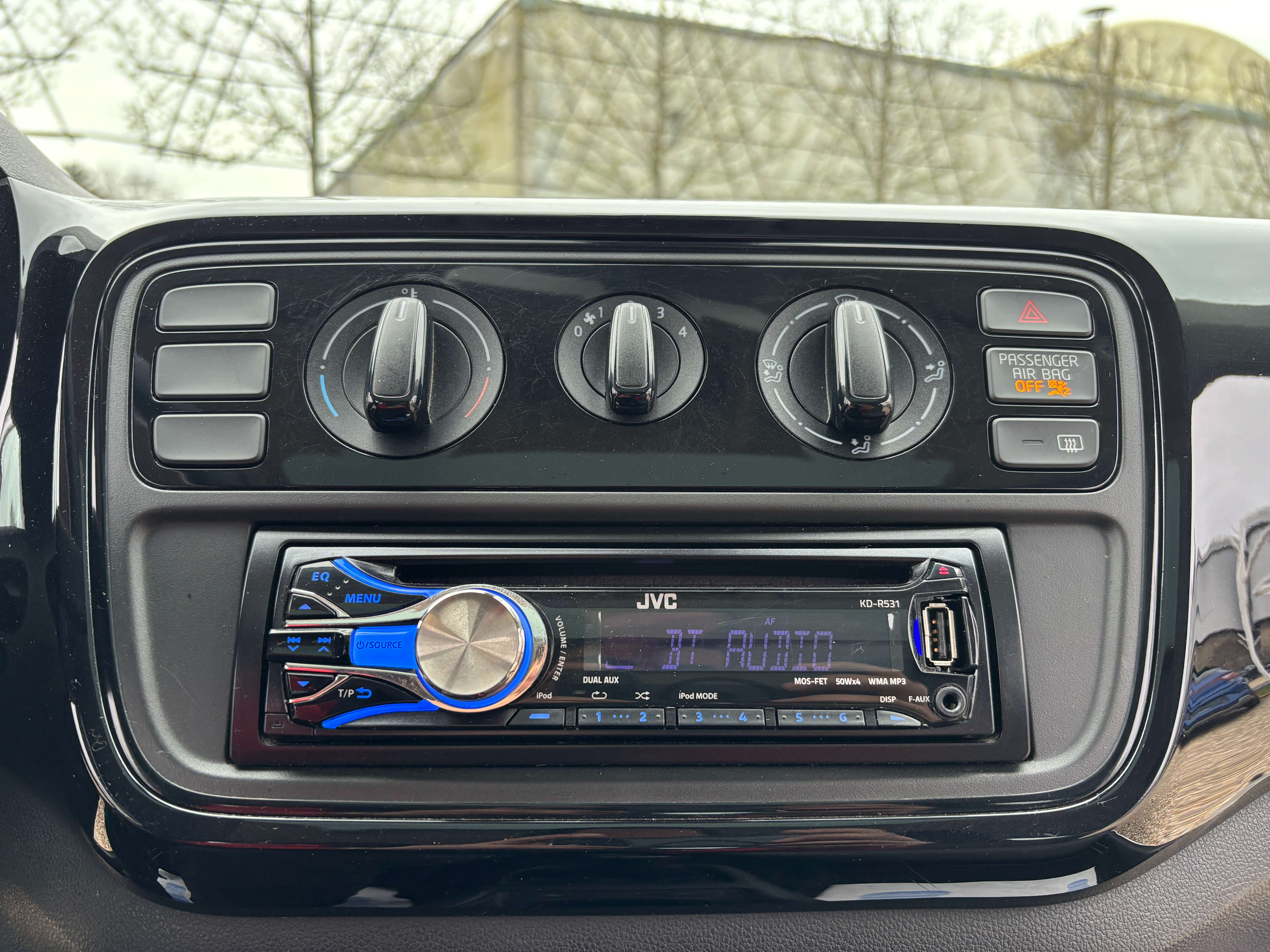 Volkswagen up! 1.0i *TOIT OUVRANT*BLUETOOTH*GARANTIE*