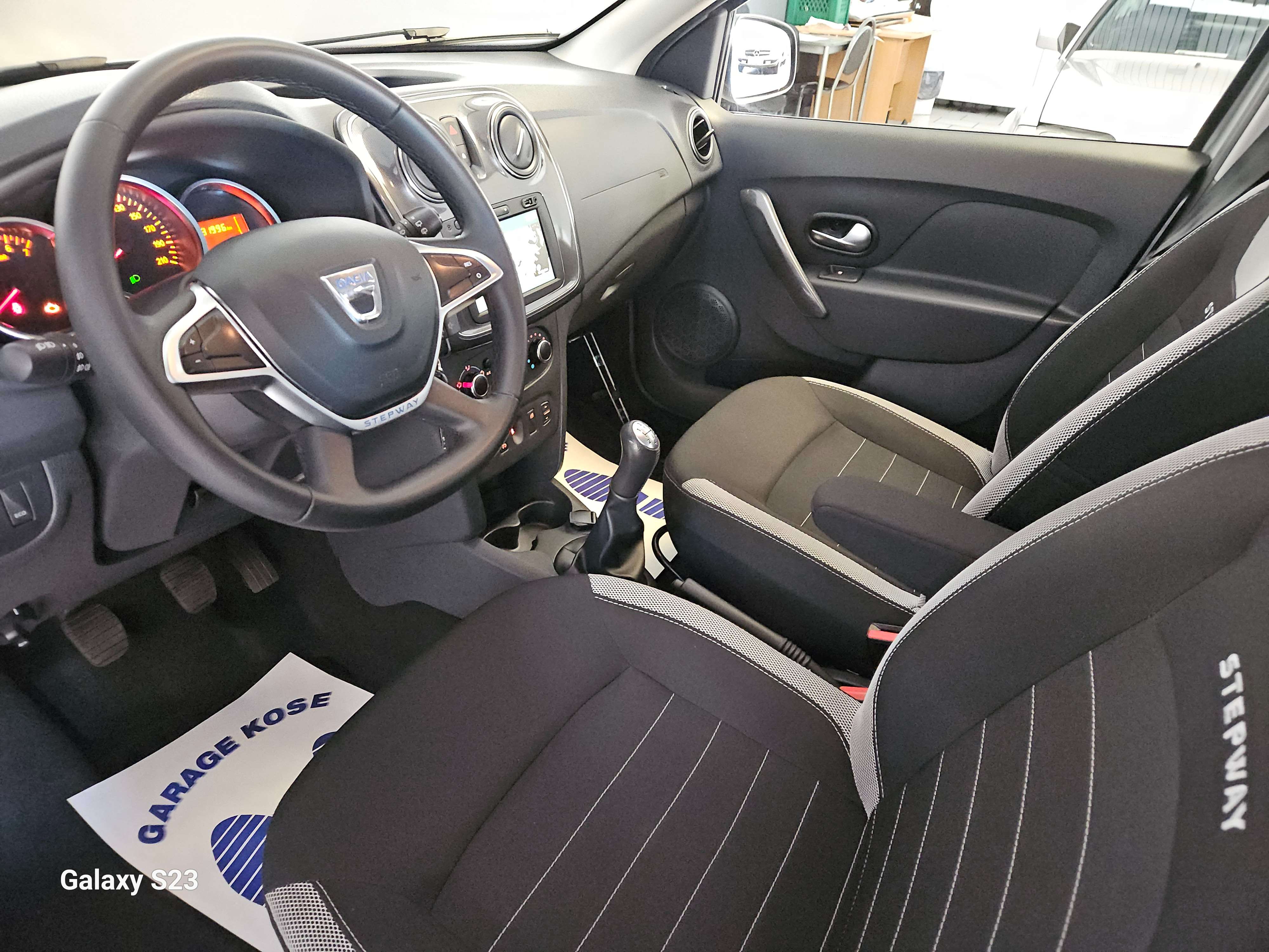 Dacia Sandero Stepway 0.9 TCe 90 CV | NAVI | BLUETOOTH | BARRE DE TOIT | 1ERE MAIN