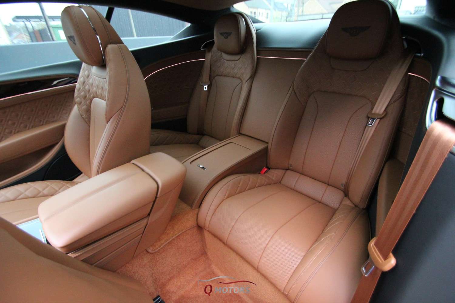 Bentley Continental GT V8 AZURE/PANO/LED/360/ACC/HUD/KEYLESS/MASSAGE